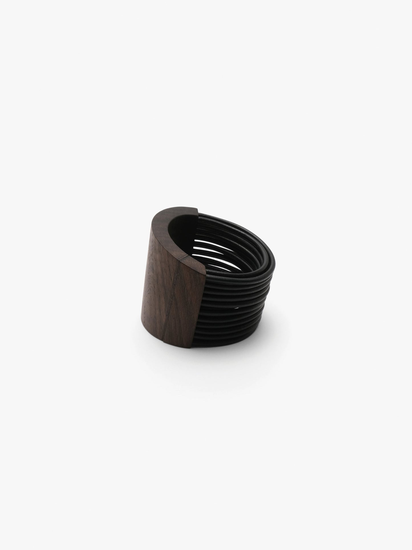 Bellara bracelet: bog oak, leather