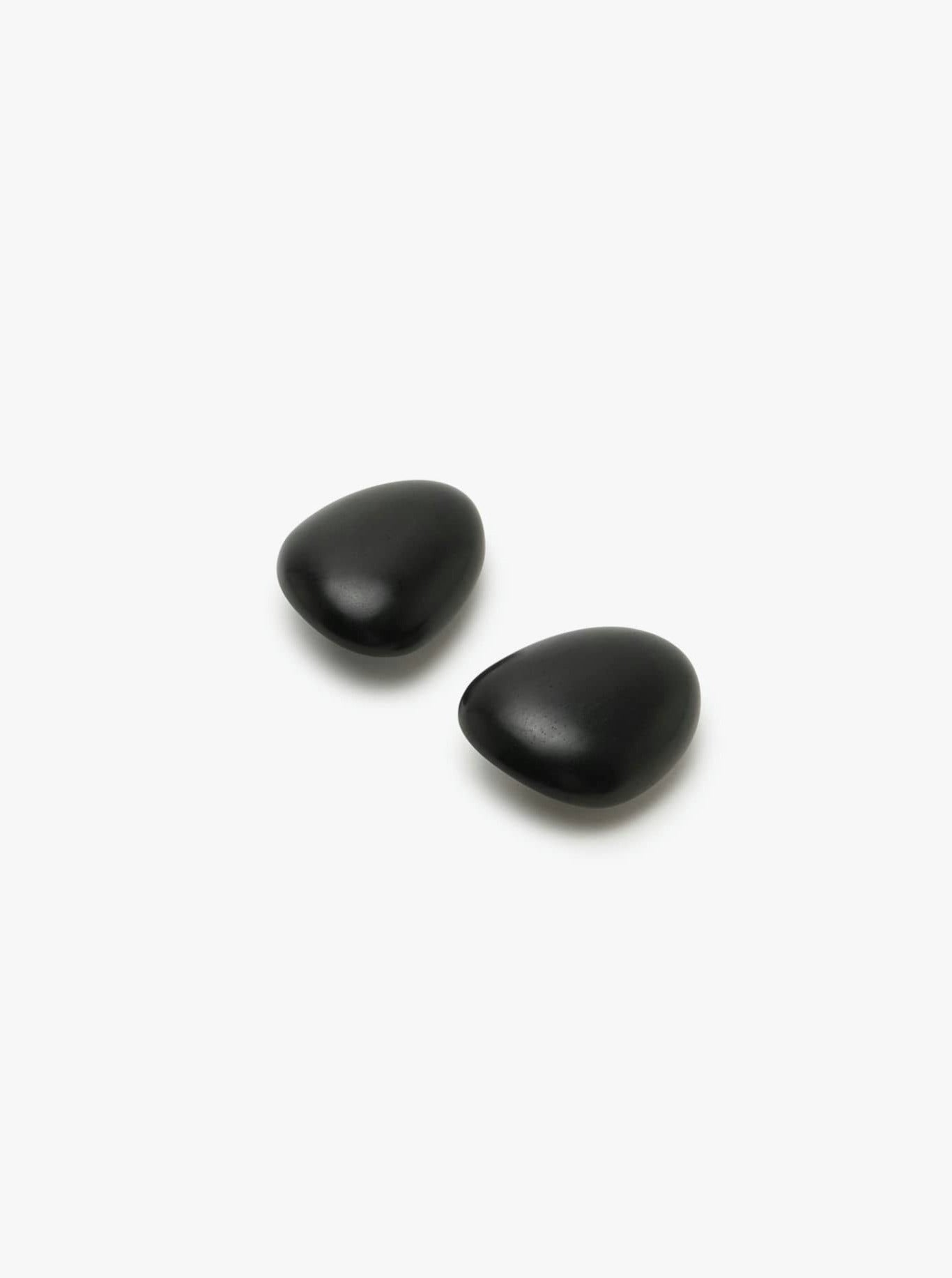 Lima earrings: black acacia