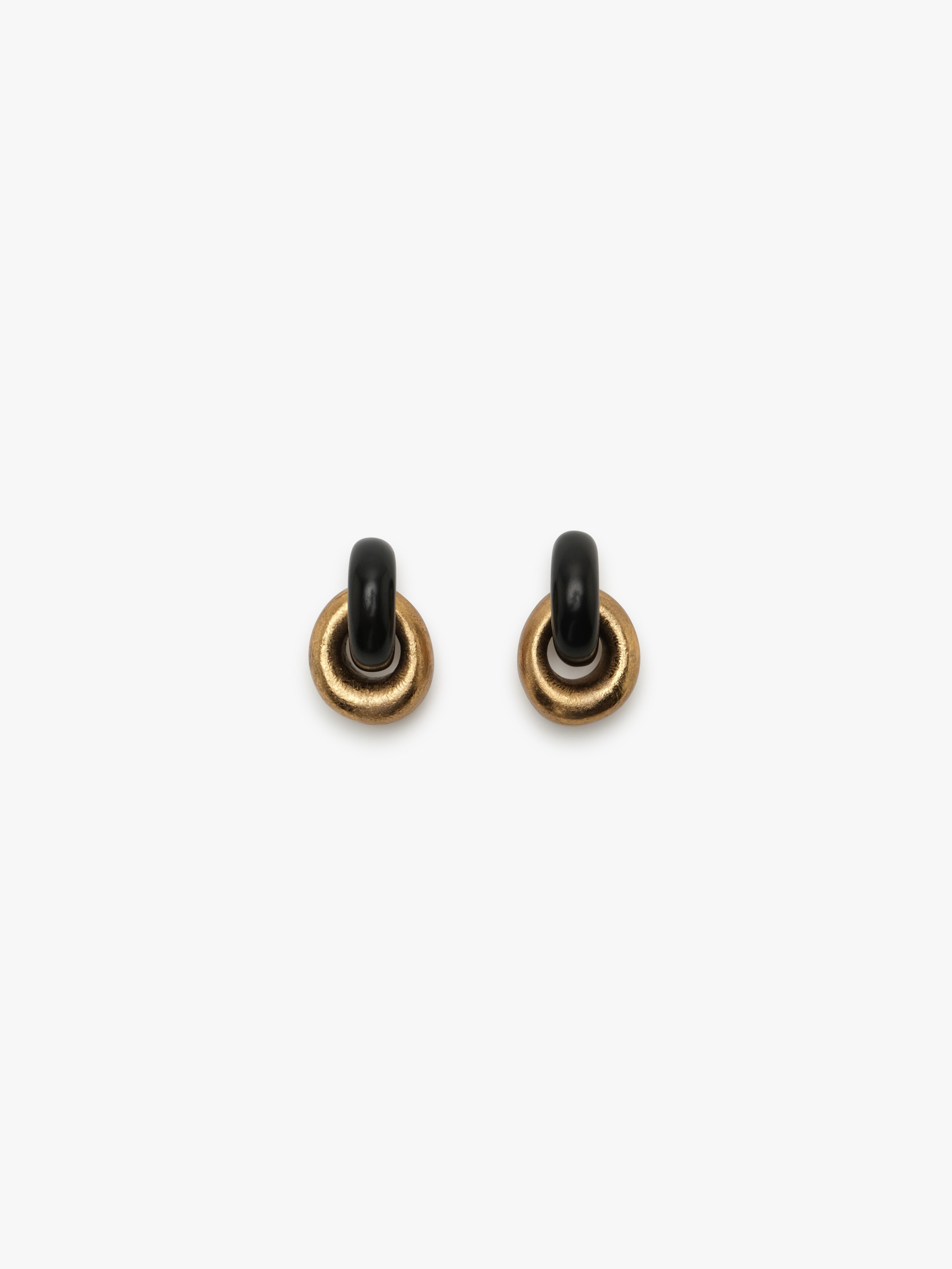 Havana earrings: black and gold