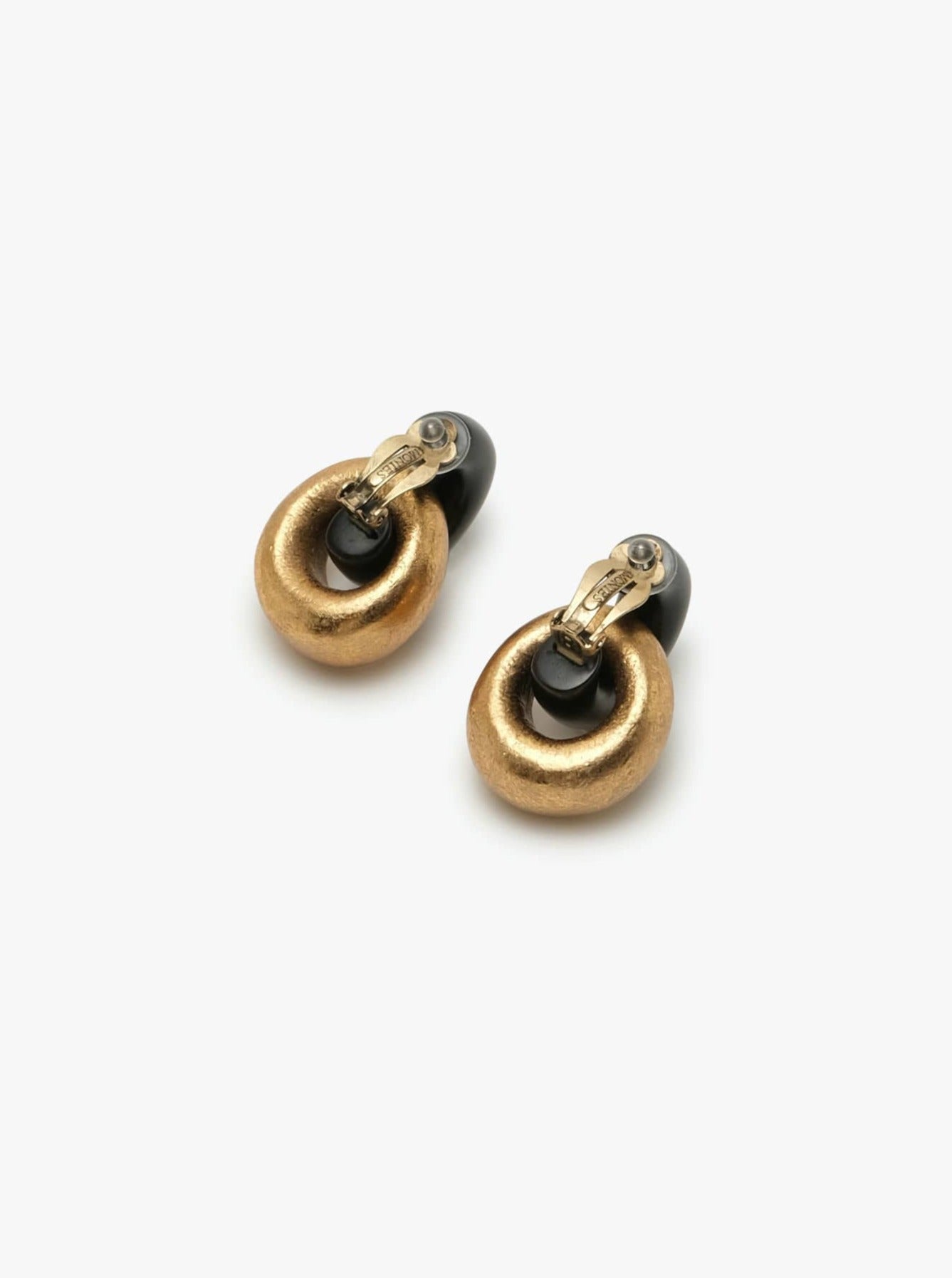 Havana earrings: black and gold