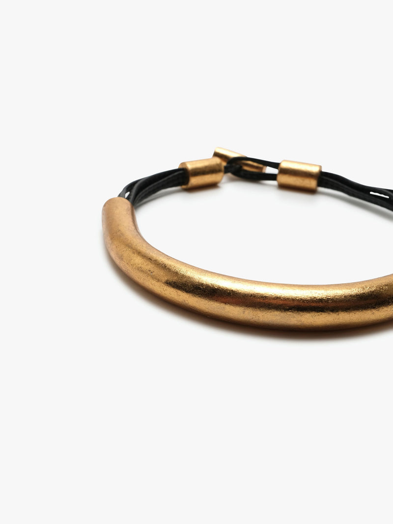 Canberry necklace: acrylic, goldfoil, leather