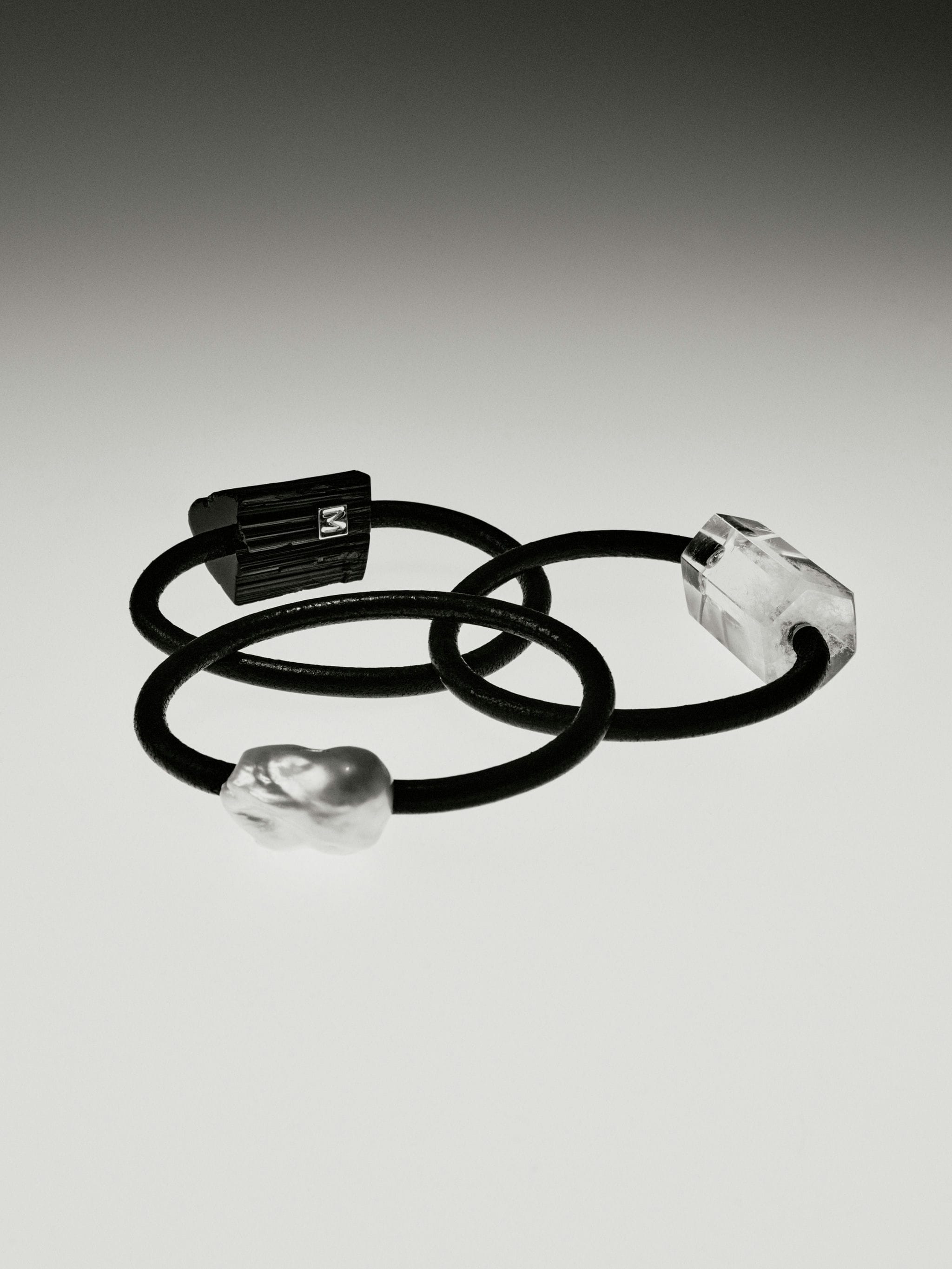 Mint bracelet: leather, black tourmaline