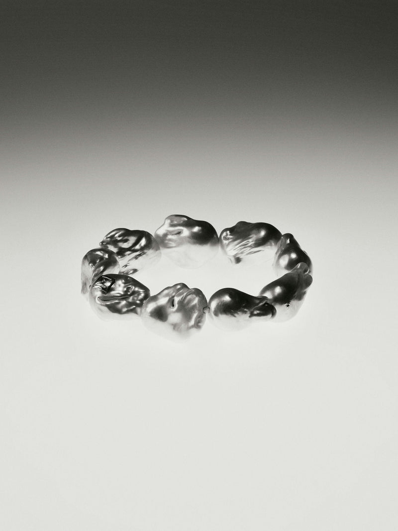 Aire bracelet: baroque pearls