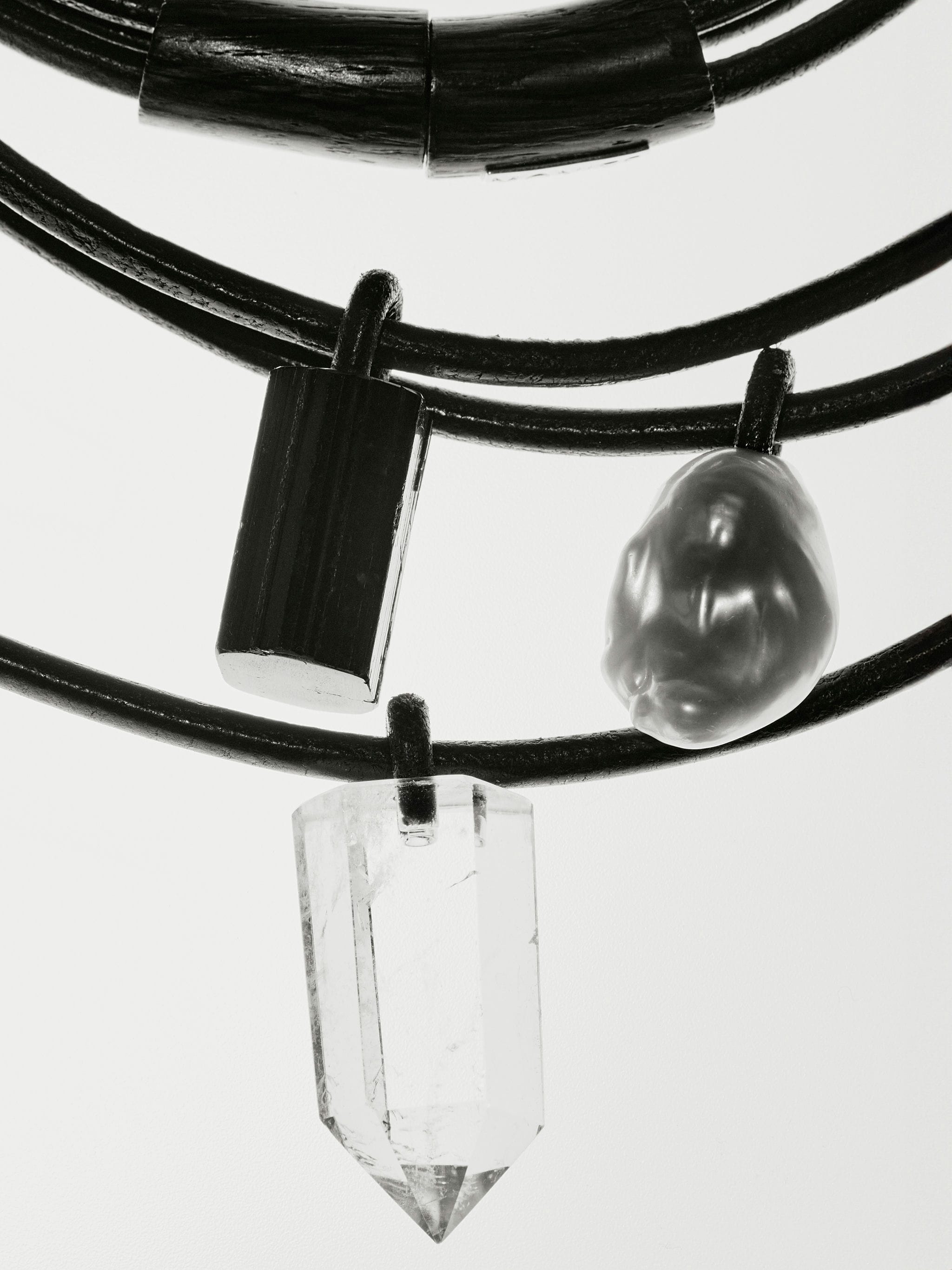 Mint necklace: leather, bog oak, baroque pearl, tourmaline, mountain crystal