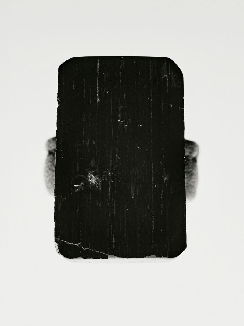 Encre ring: black tourmaline, leather