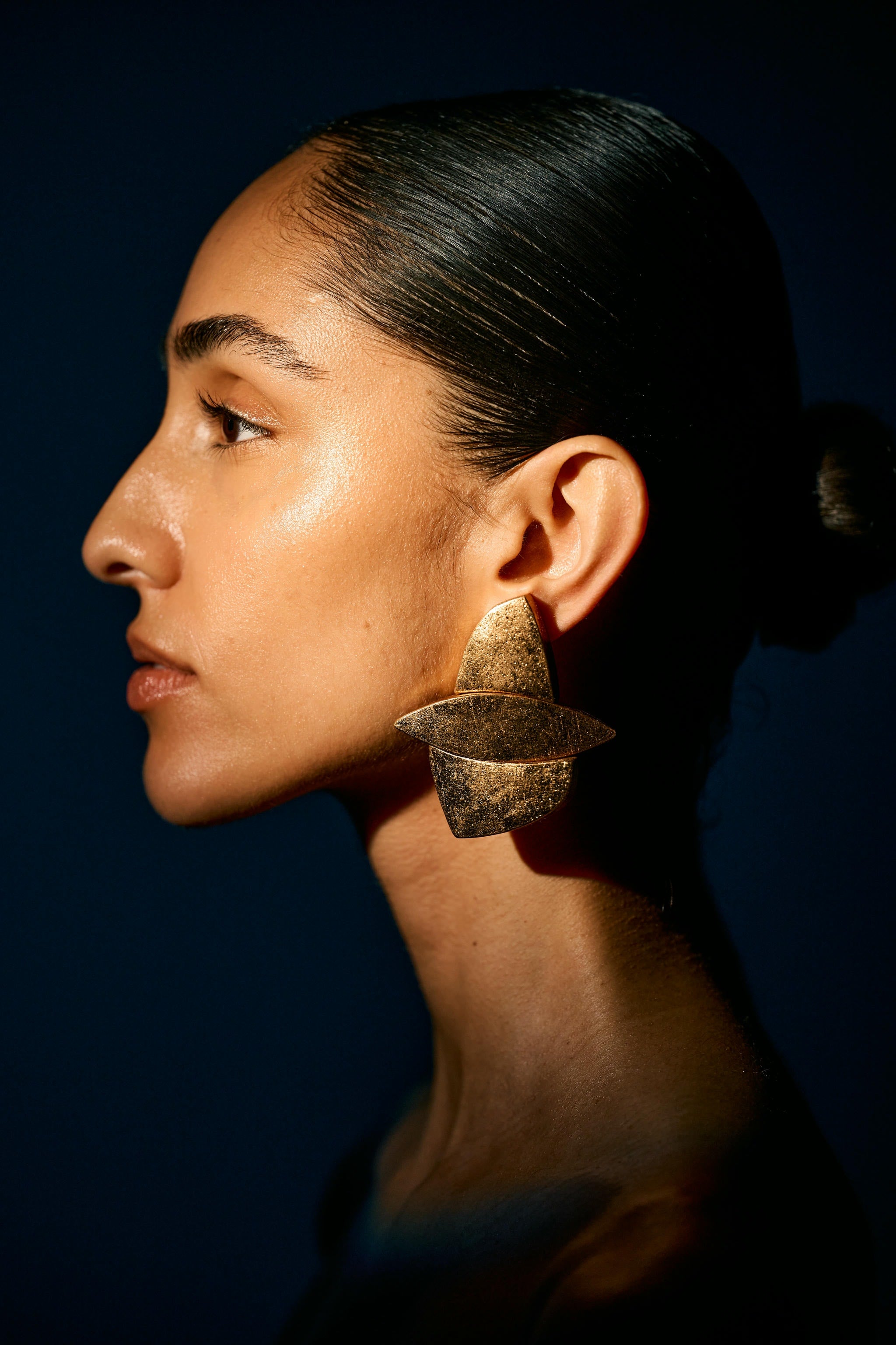 Olia earring: goldfoil