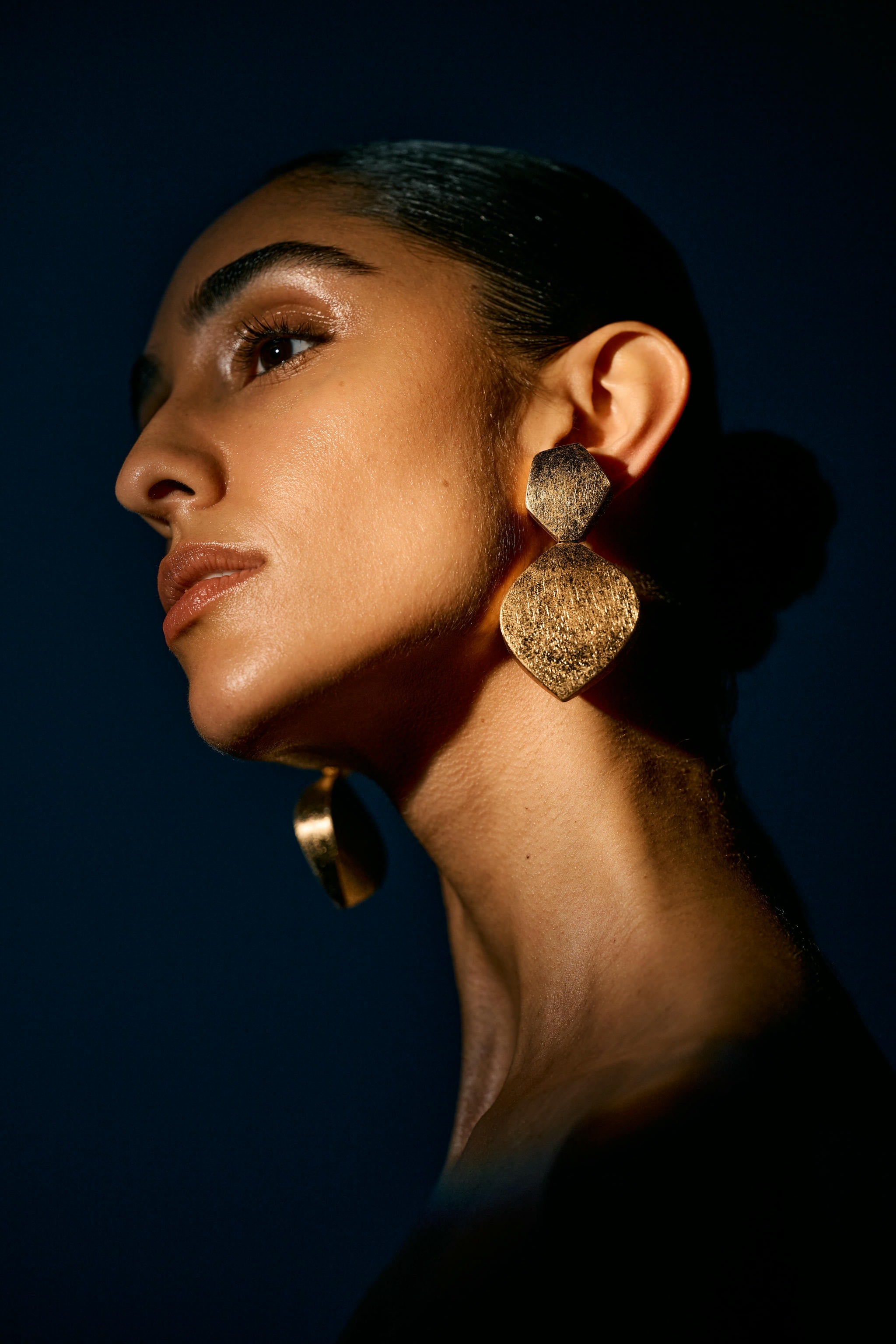 Amia earring: goldfoil