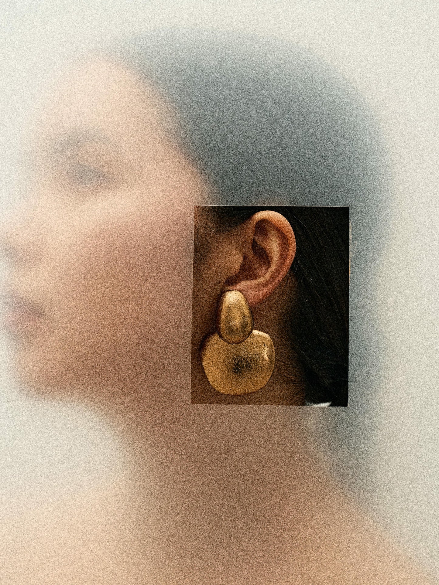 Folia pin earrings: acacia, goldfoil