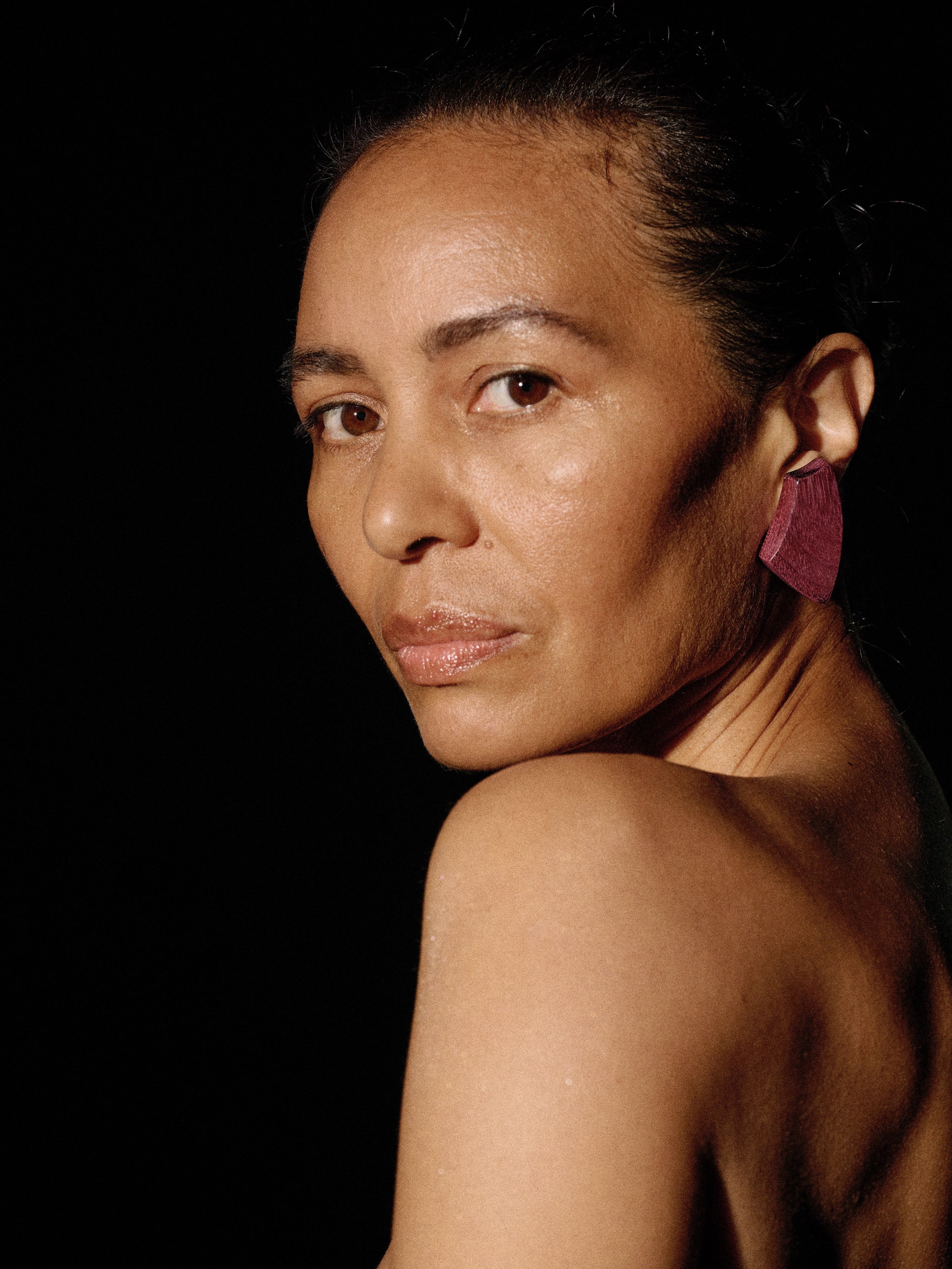 Pazura earrings: amaranth wood