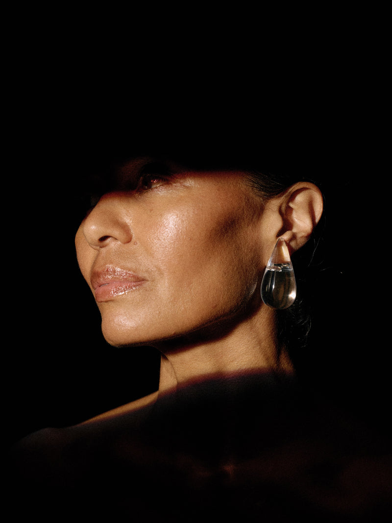 Nia earrings: clear greencast