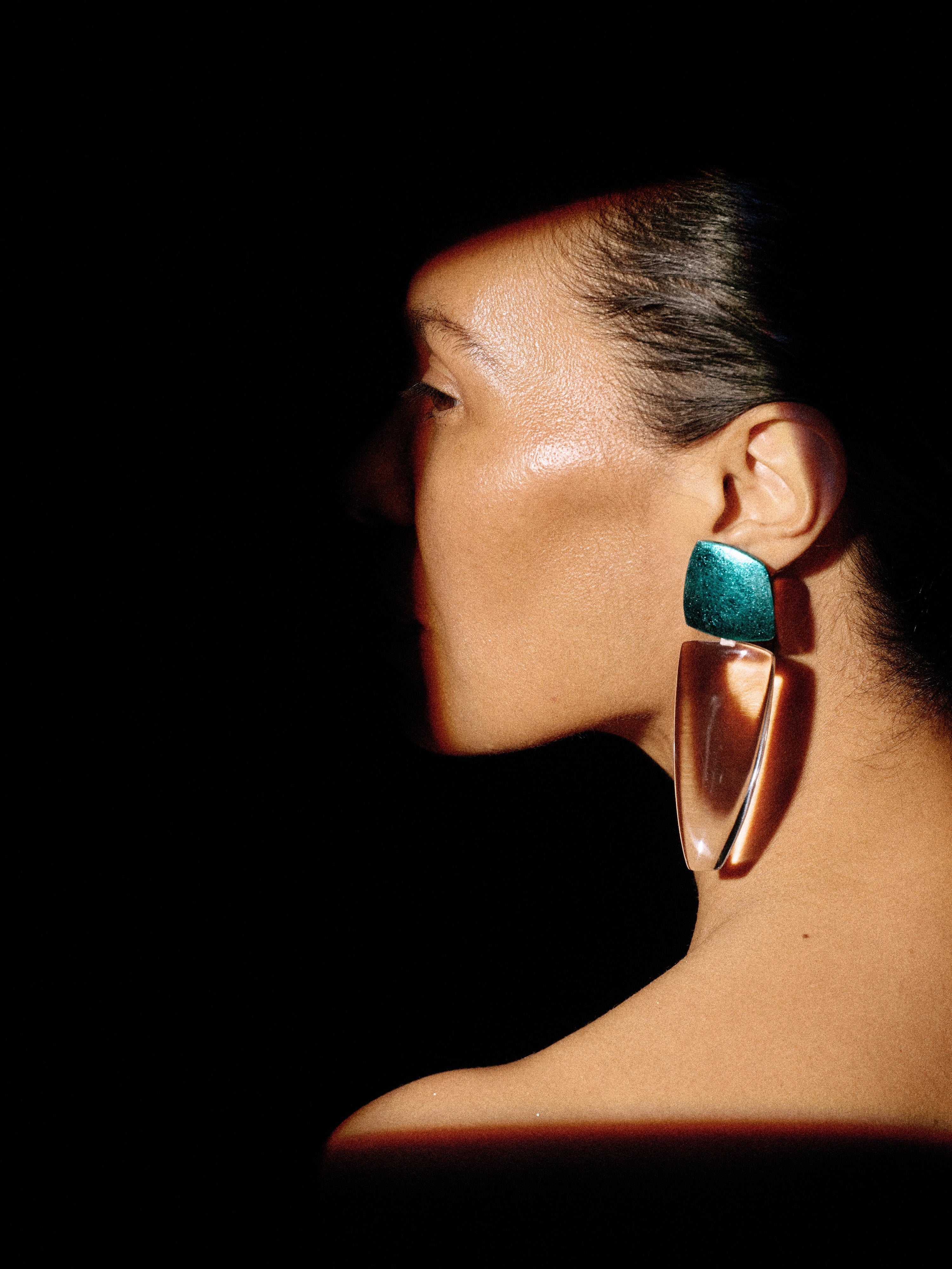 Joa earrings: bluefoil, clear greencast