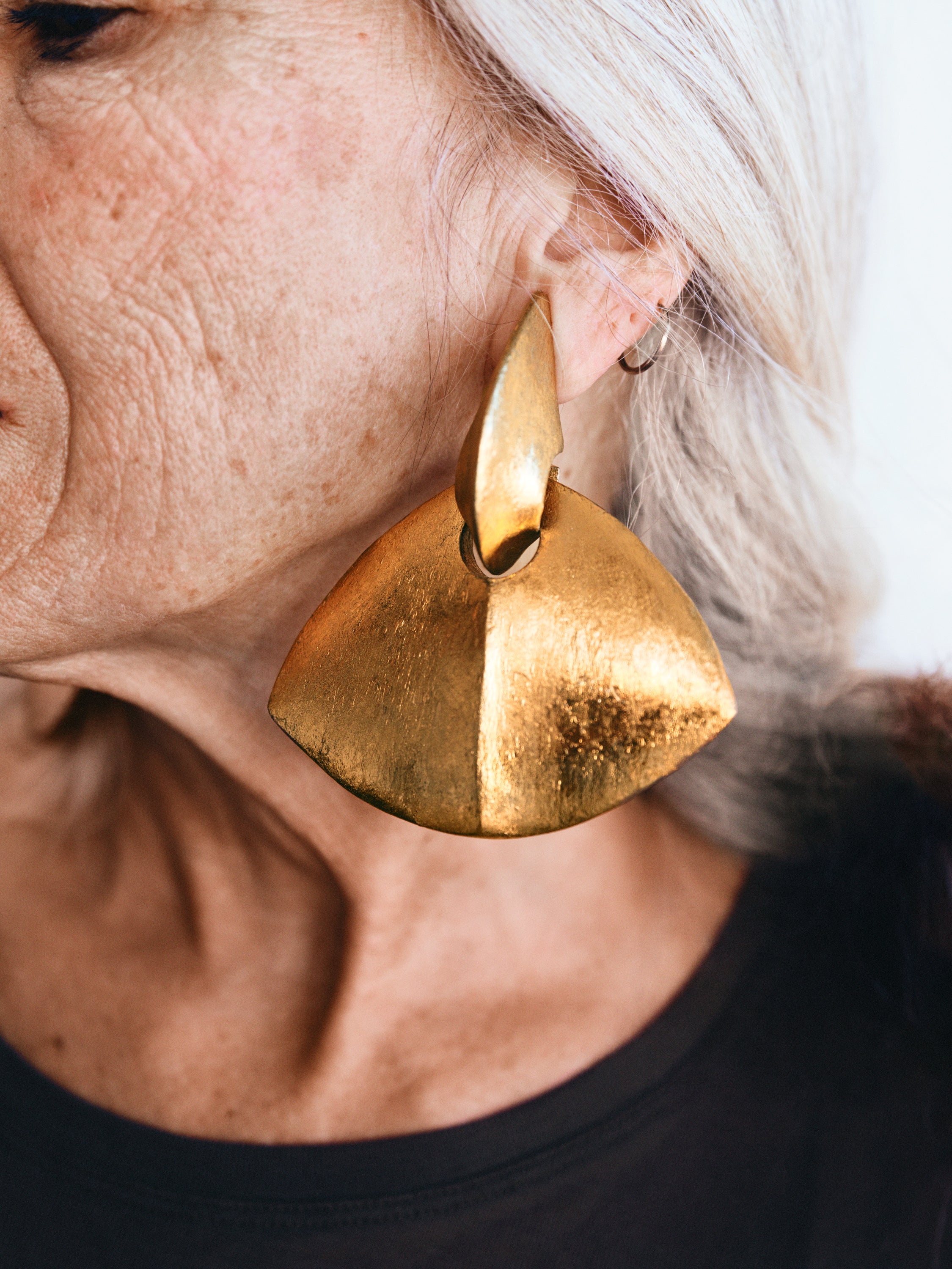 Florence earring: acacia, goldfoil