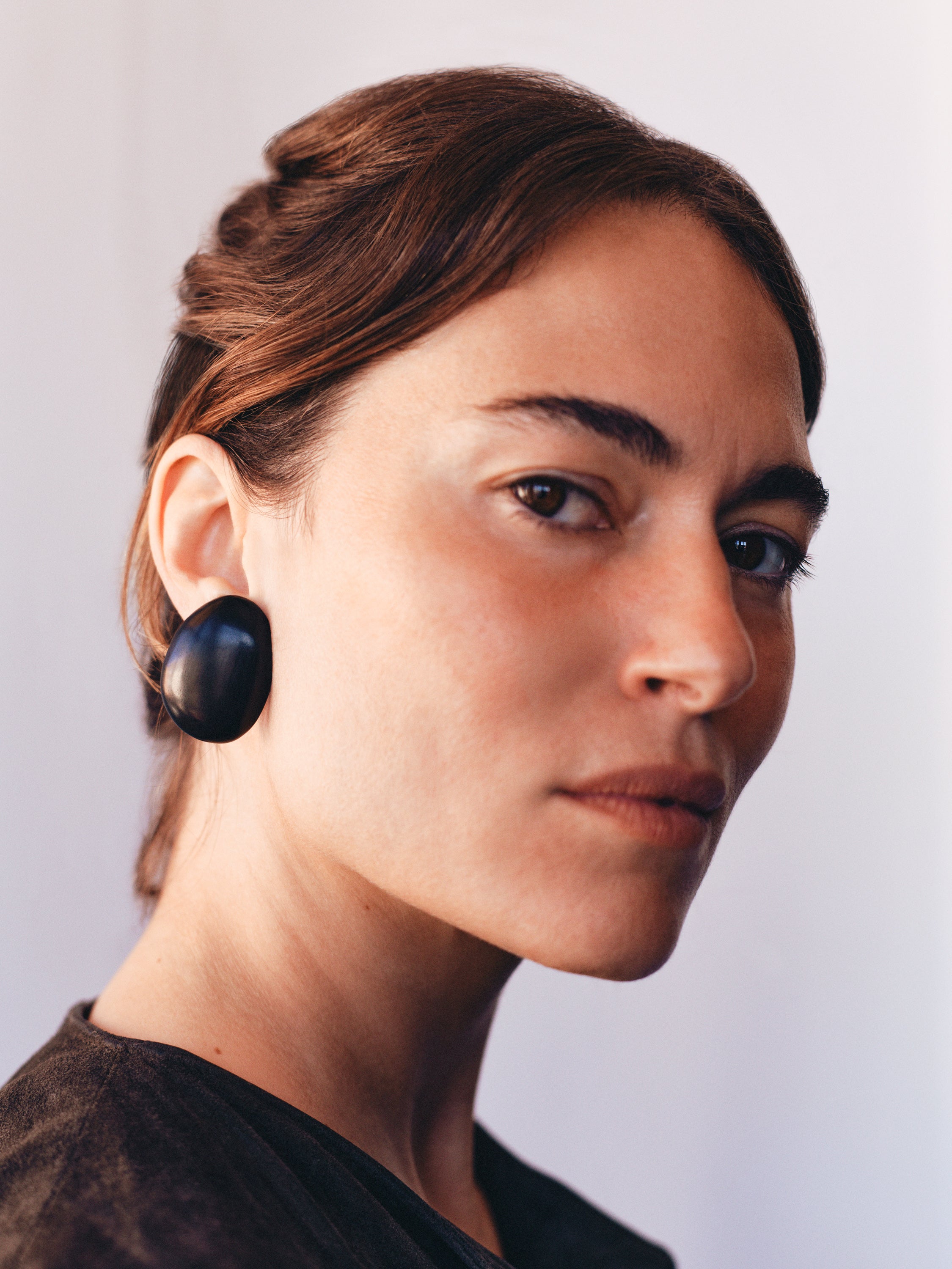 Lima earrings: black acacia