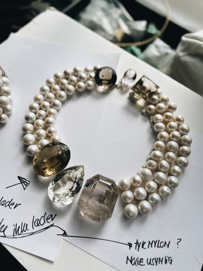 Necklace: citrine, quartz, pearls