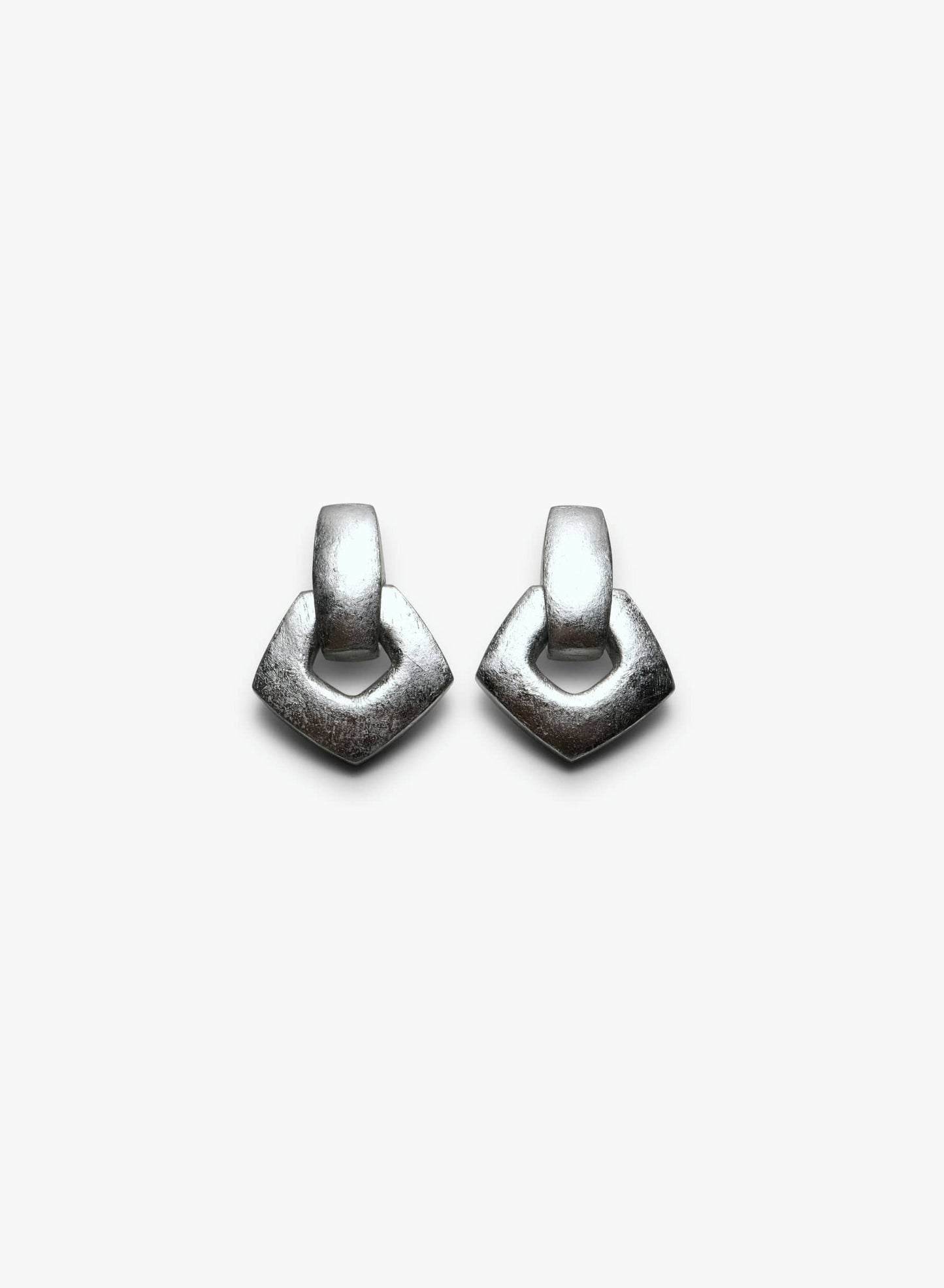 Moris earclips silver