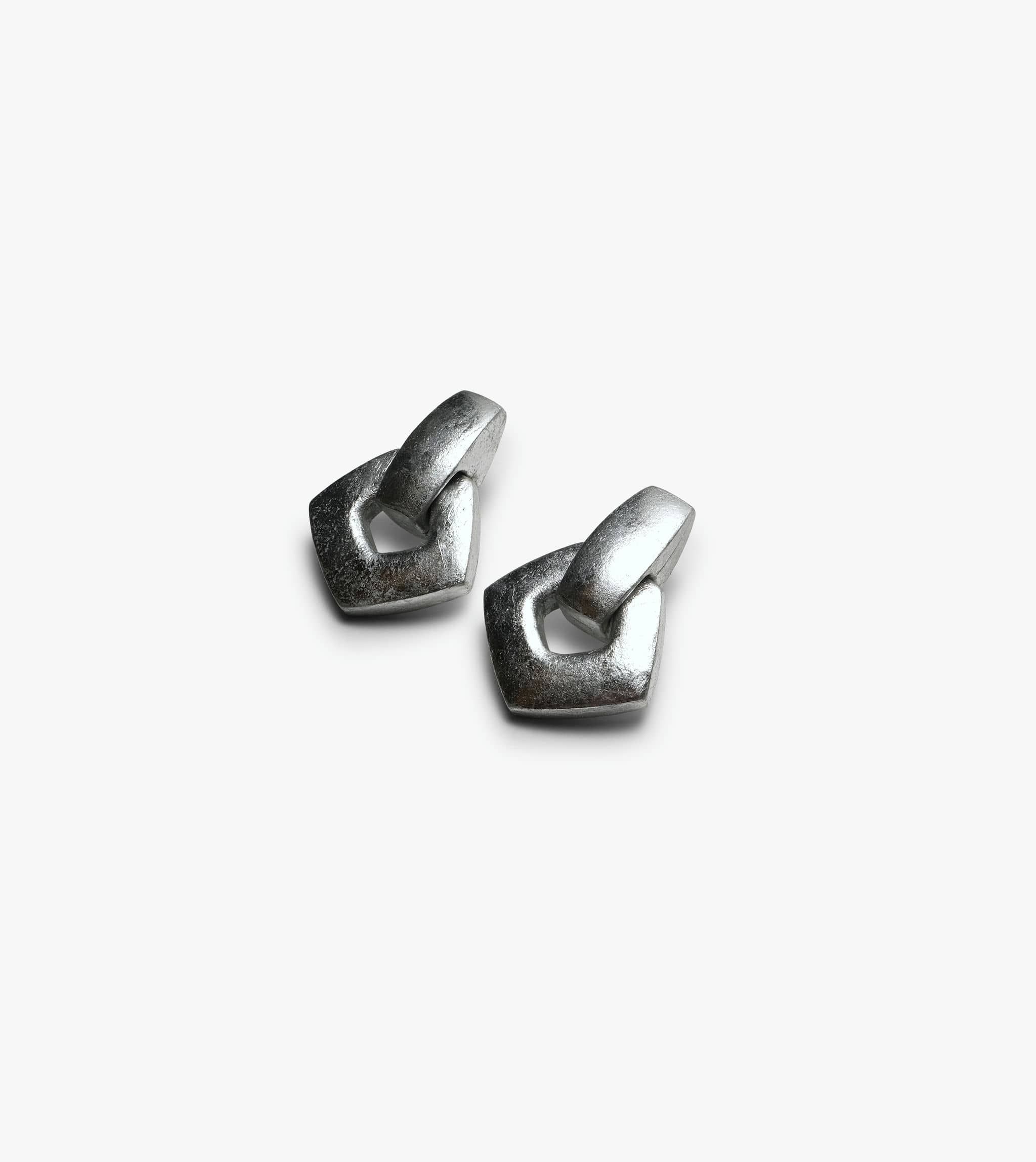 Moris earclips; acacia, silverfoil