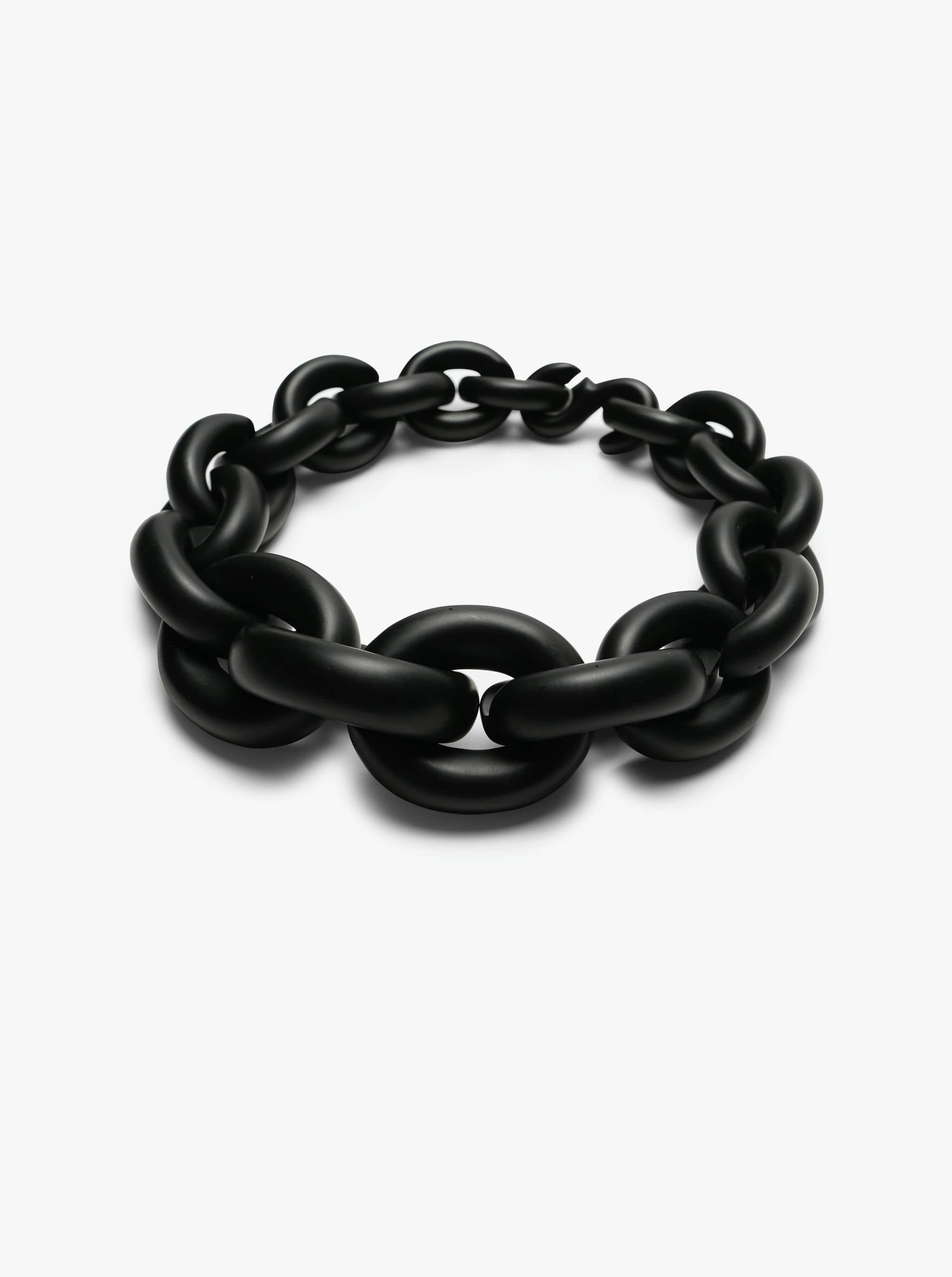 Amo necklace black