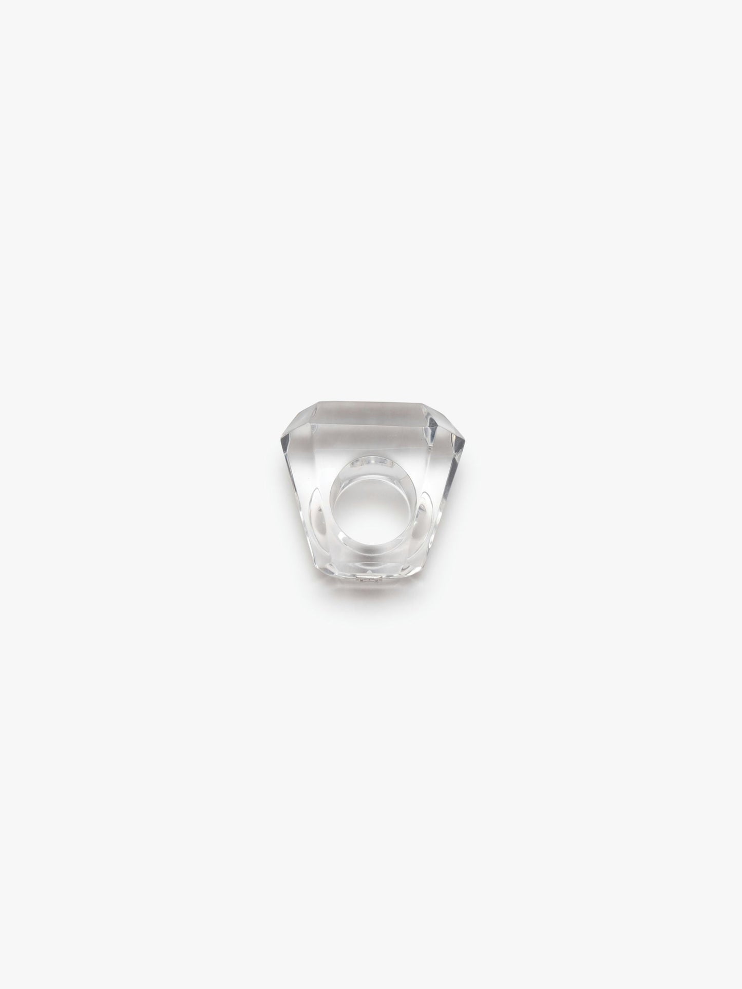 Elma ring: acrylic