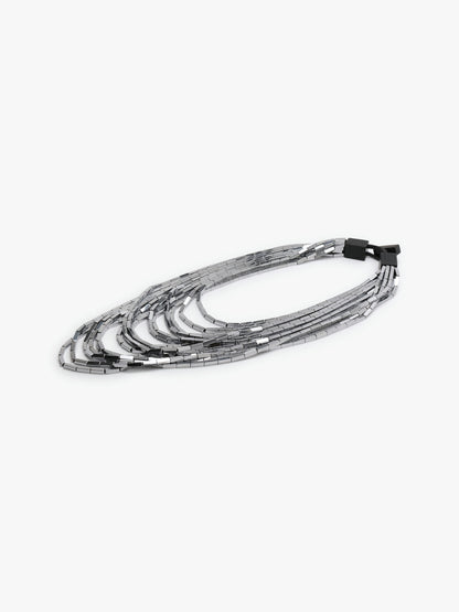 Silva necklace: hematite stone