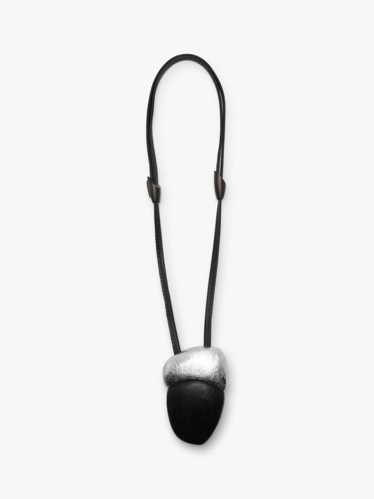 Aurena pendant: silverfoil, acacia