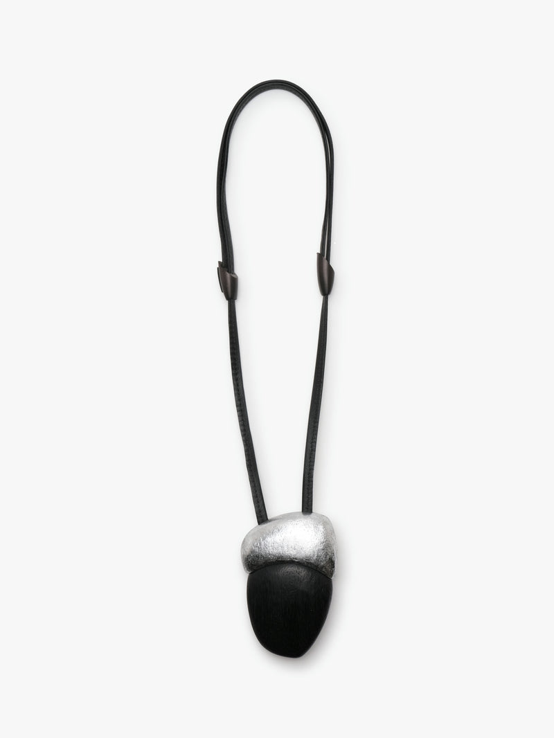 Aurena pendant: silverfoil, acacia