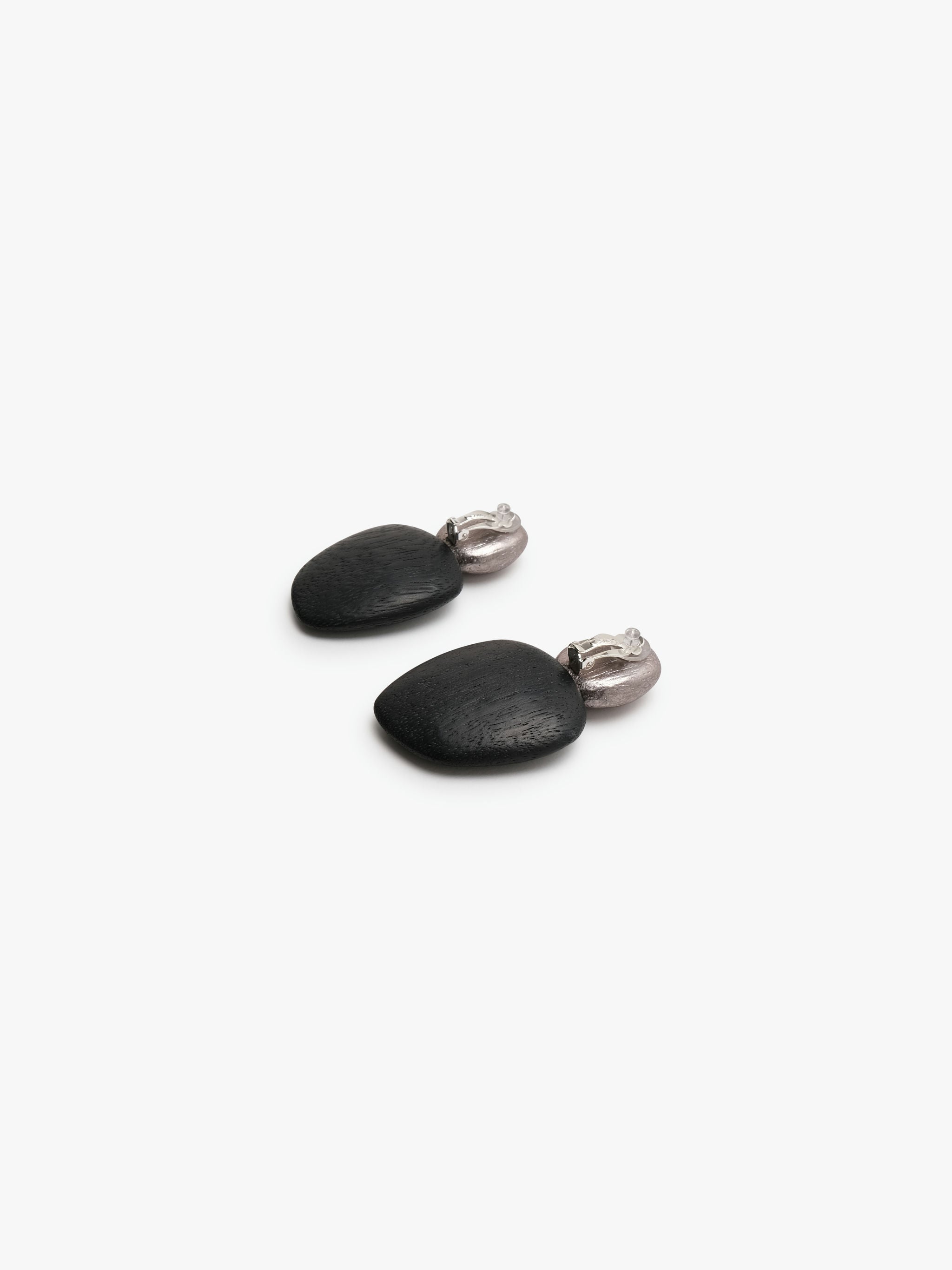Luma earrings: acacia, dark silverfoil