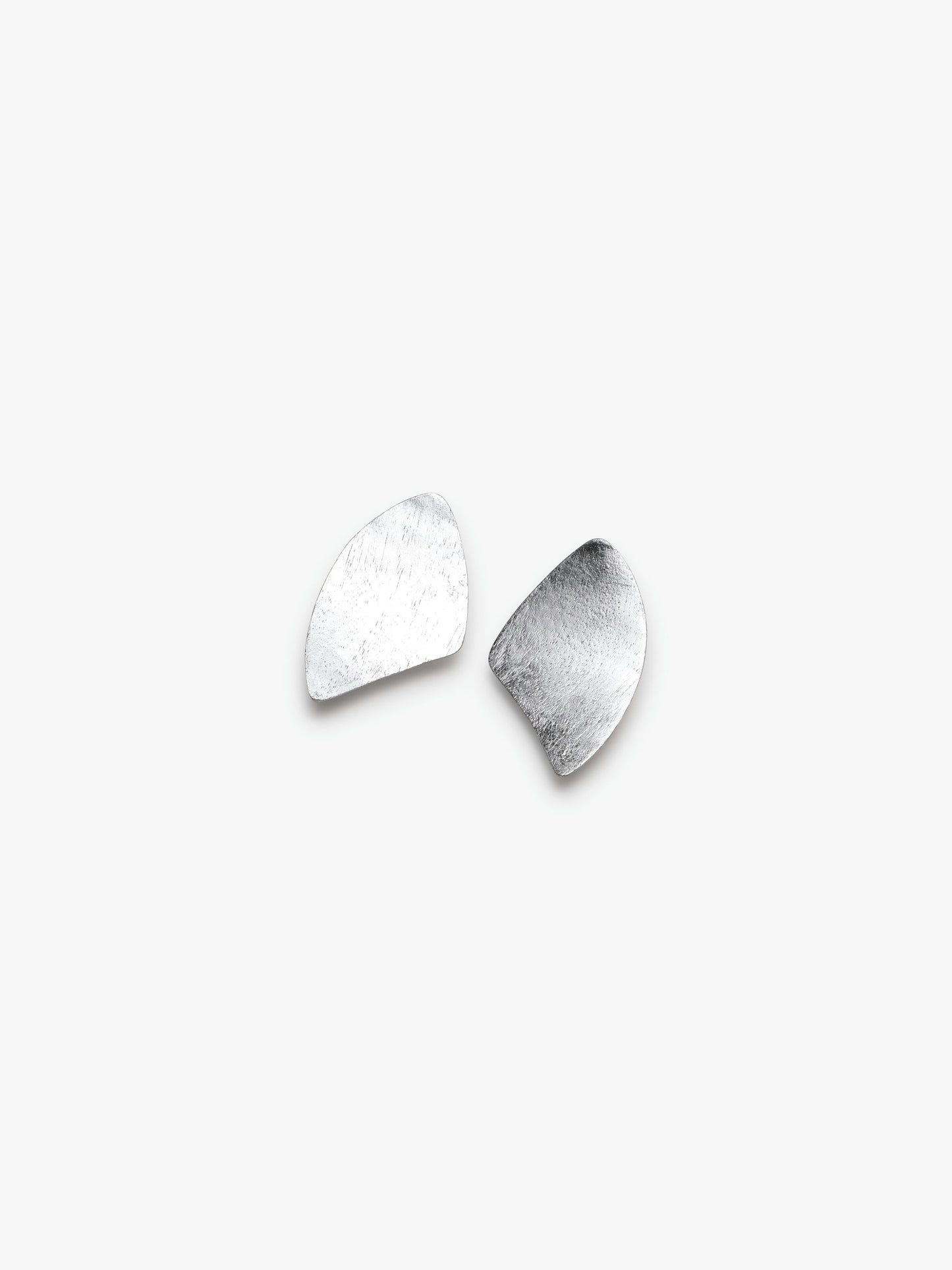 Riva earrings: acacia, silverfoil