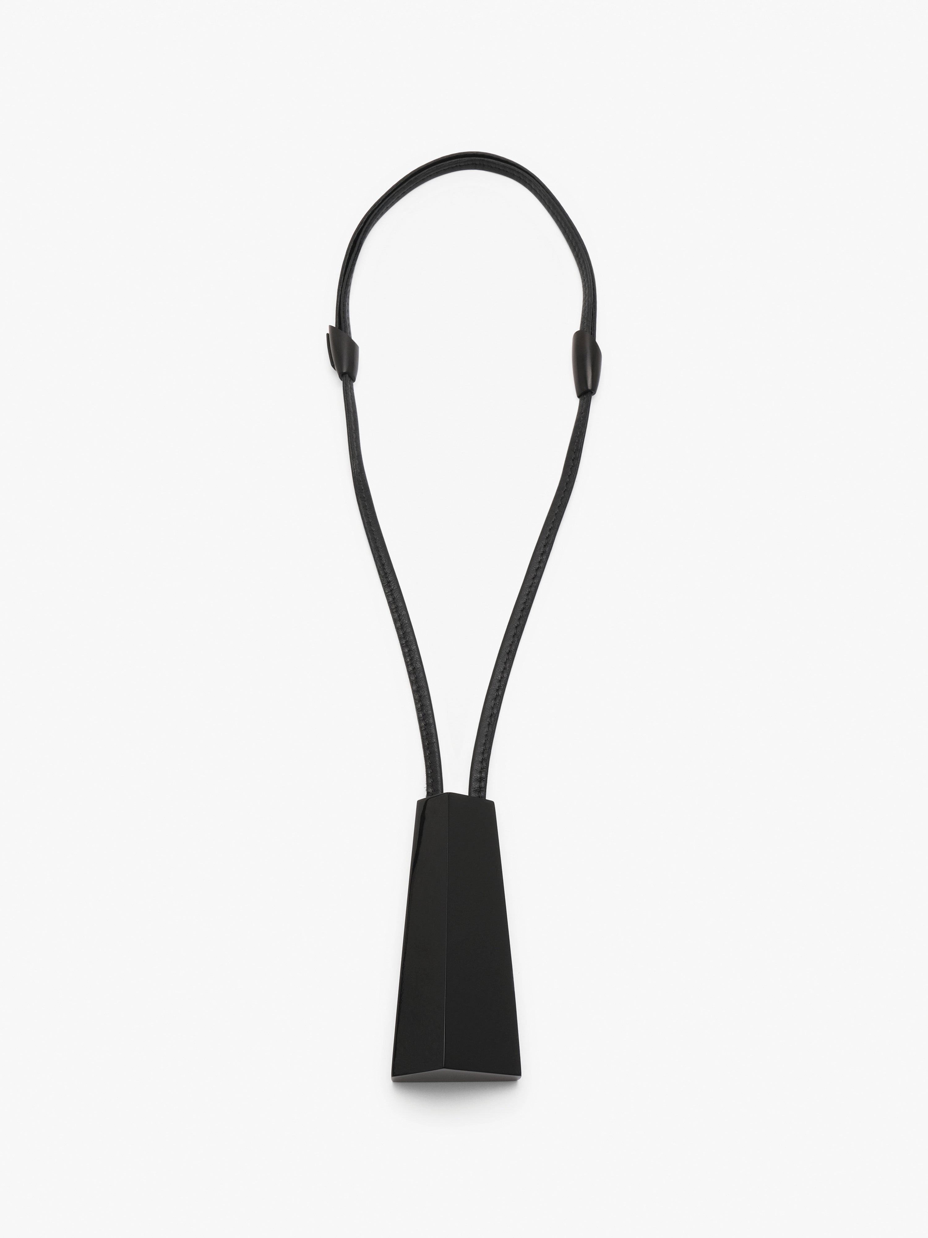 Selva pendant: black greencast, leather