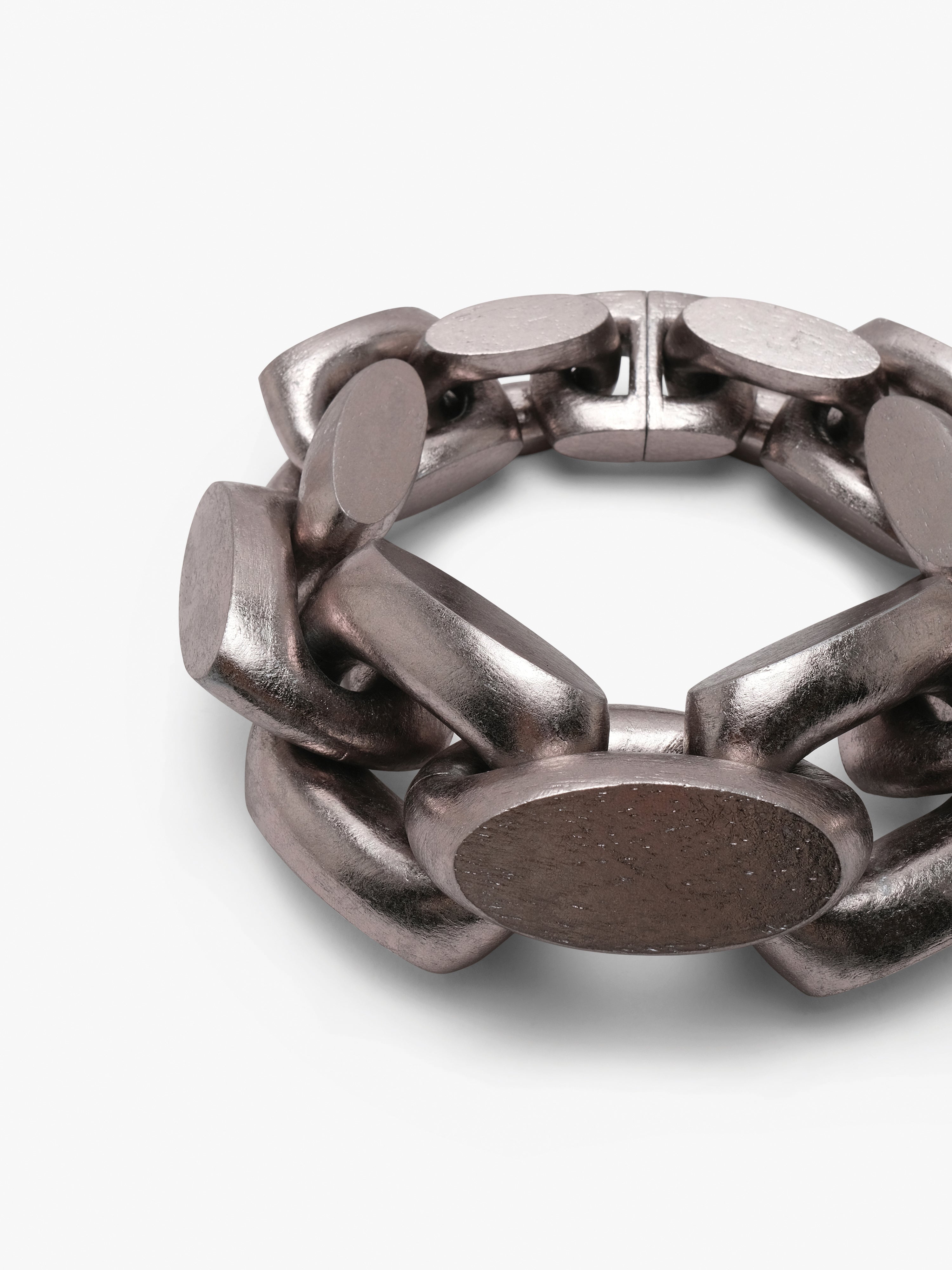 Aella necklace: acacia, silverfoil