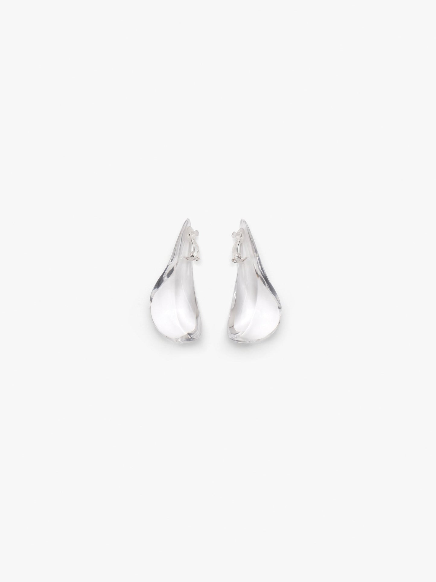 Naysia earrings: clear greencast