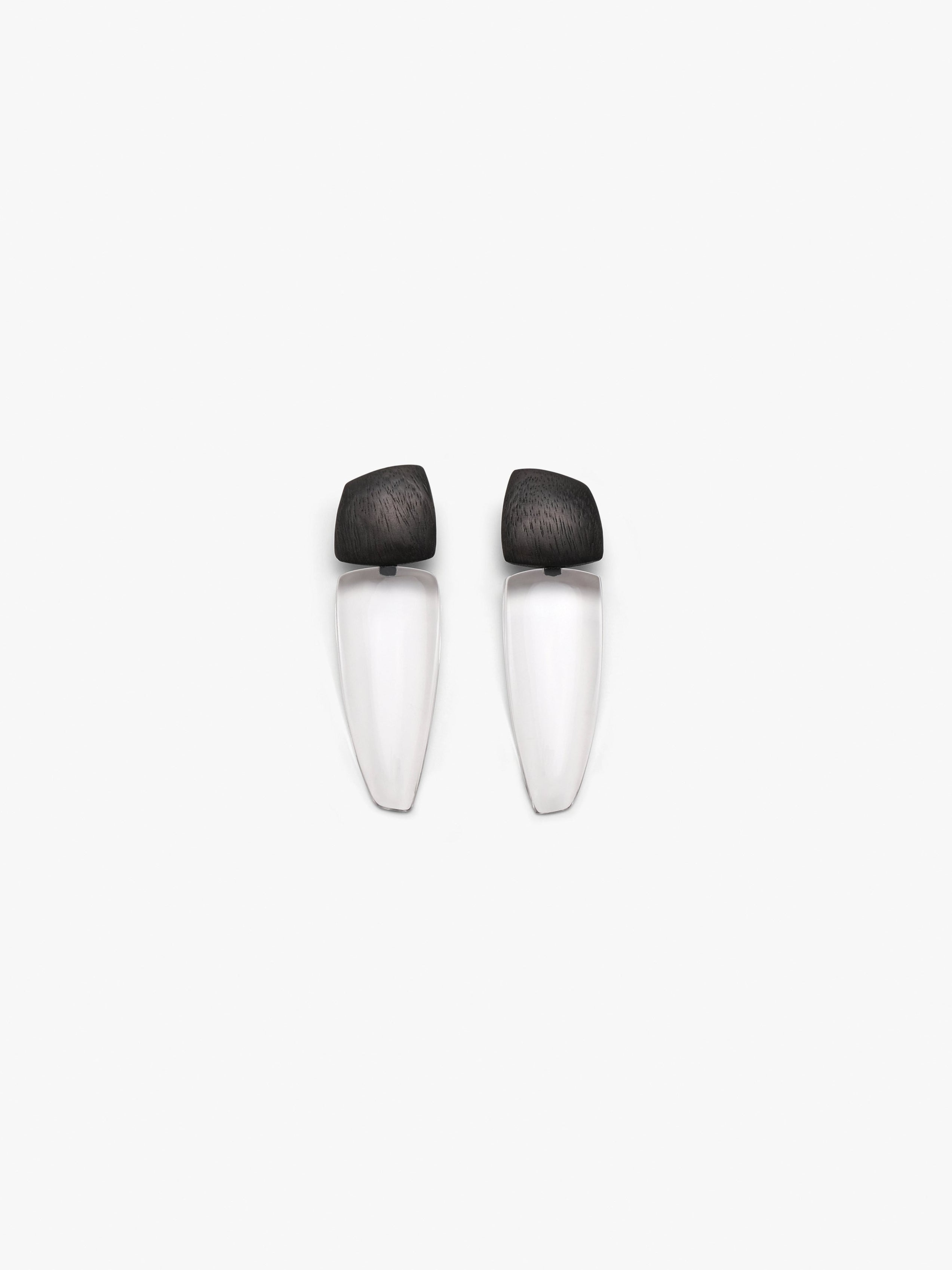 Joa earrings: black acacia, greencast