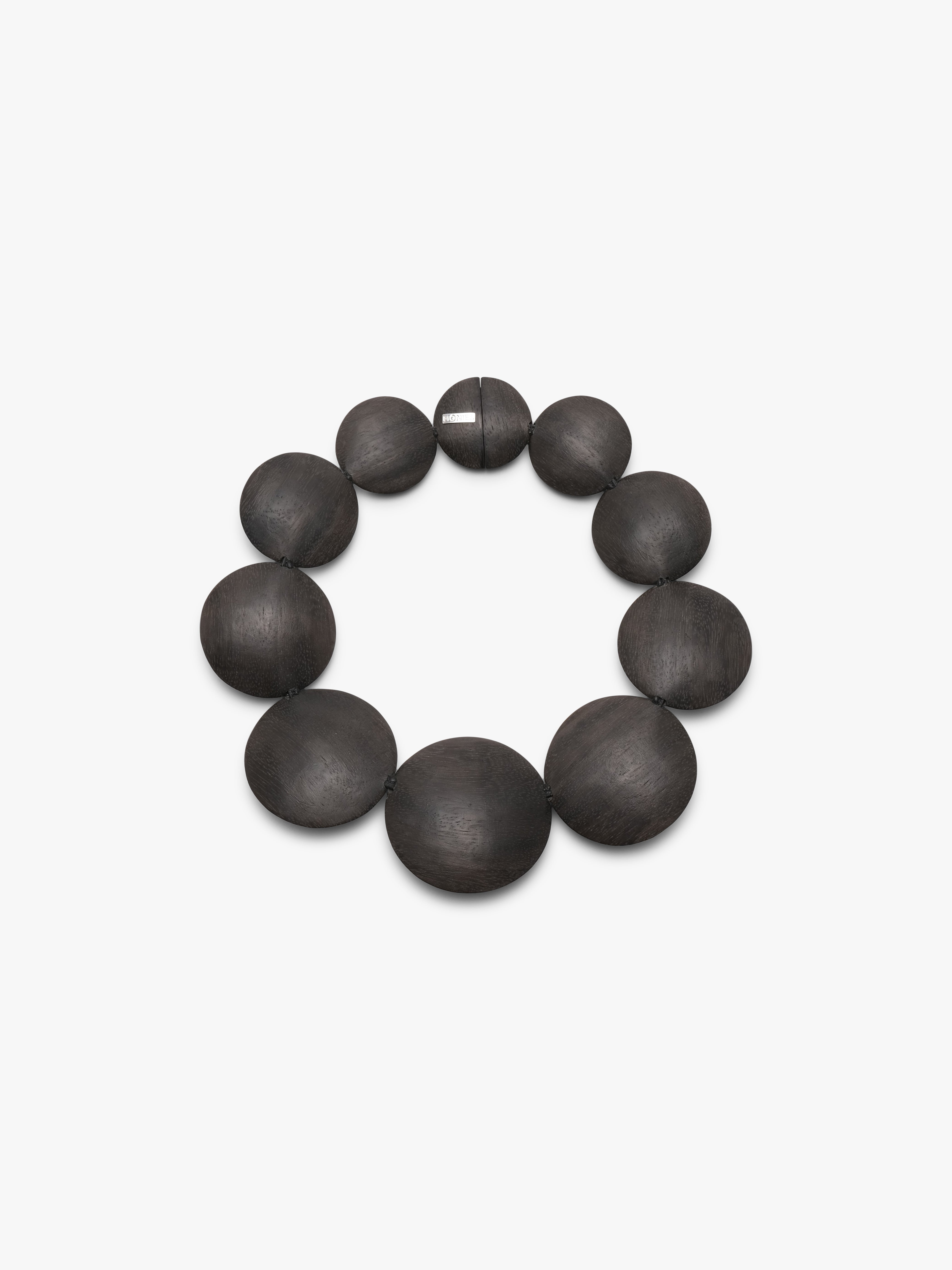 Sava necklace: acacia, silverfoil