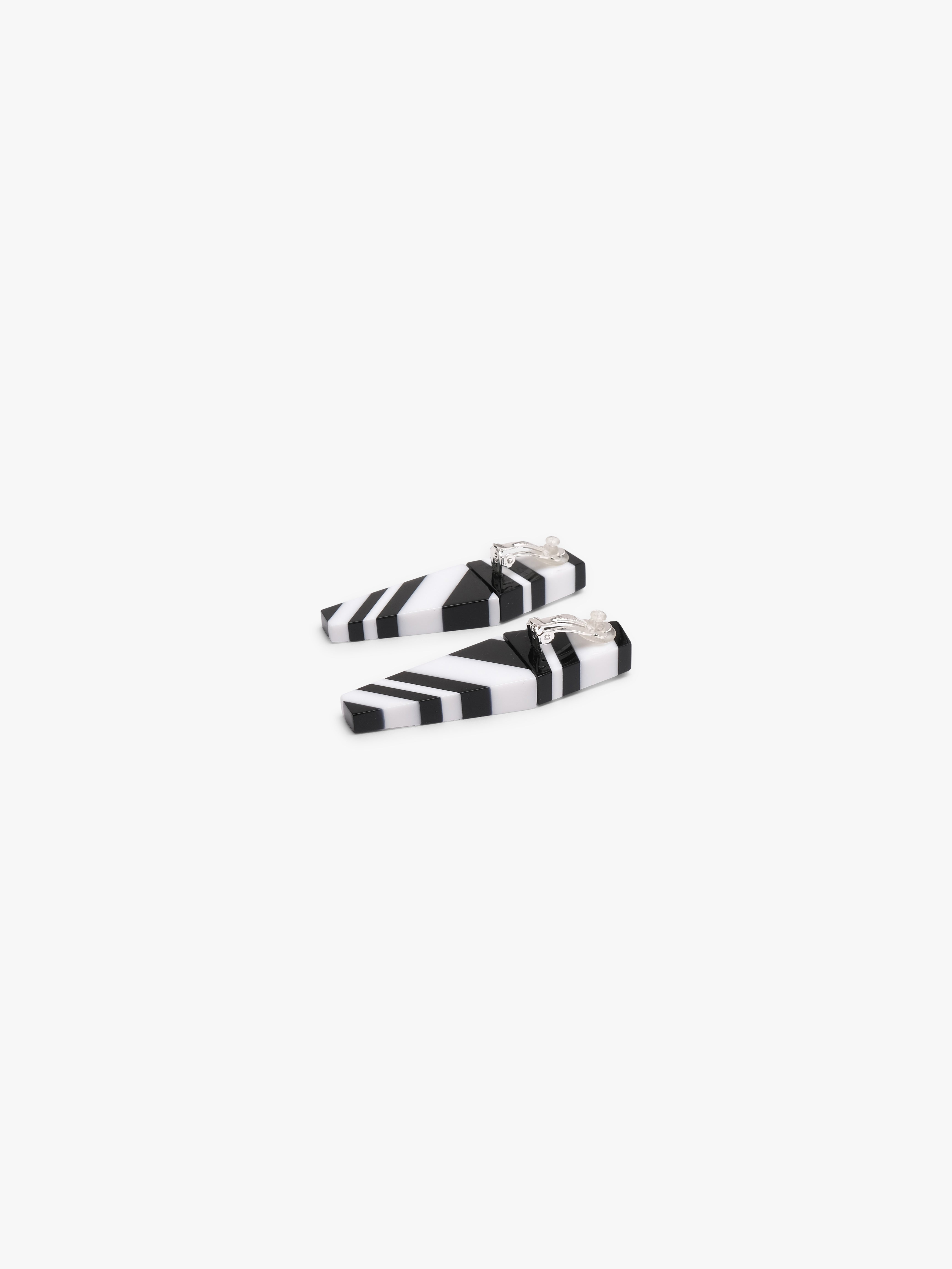 Ary earrings: striped greencast