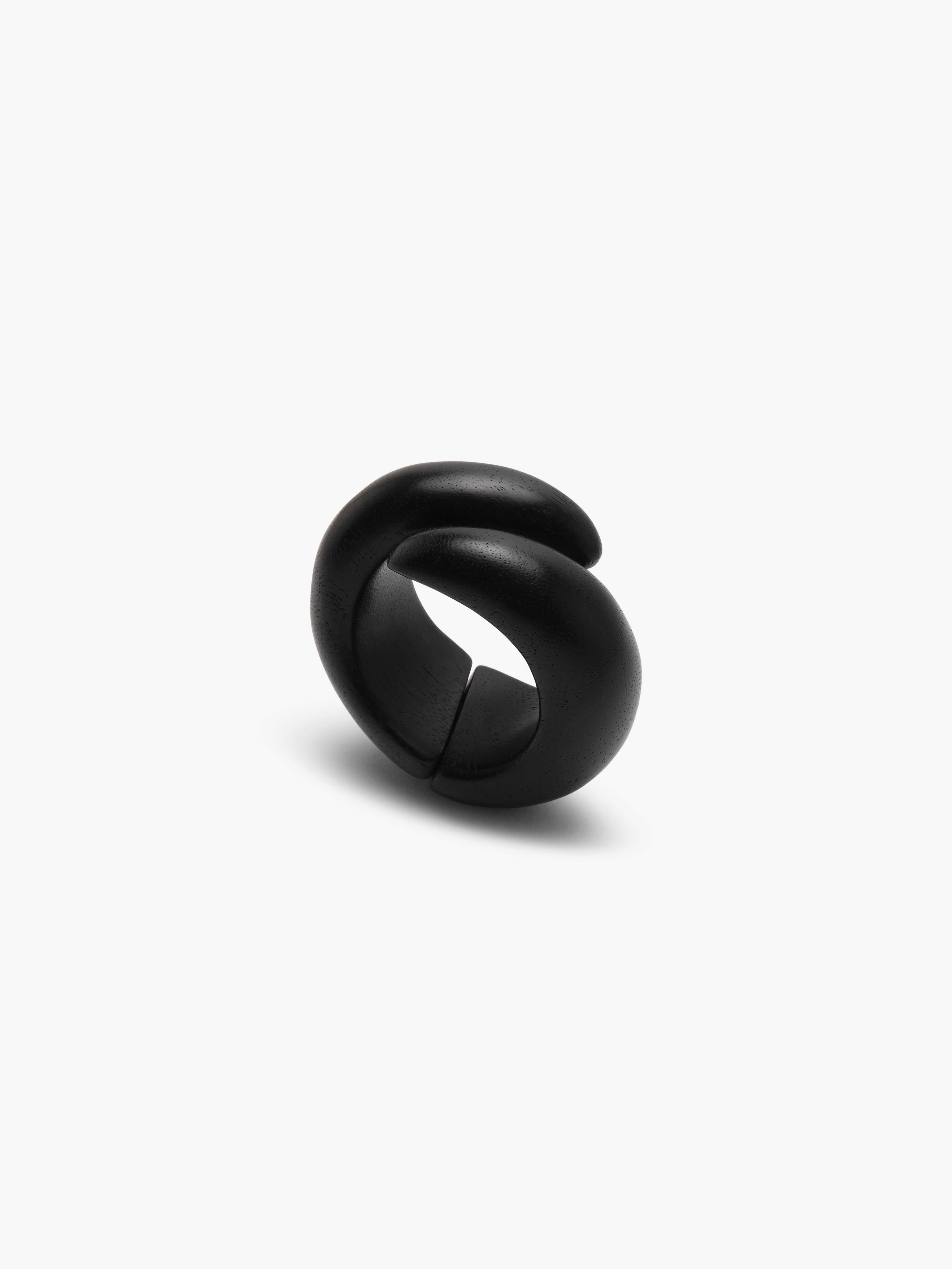 Ashari bracelet: black acacia