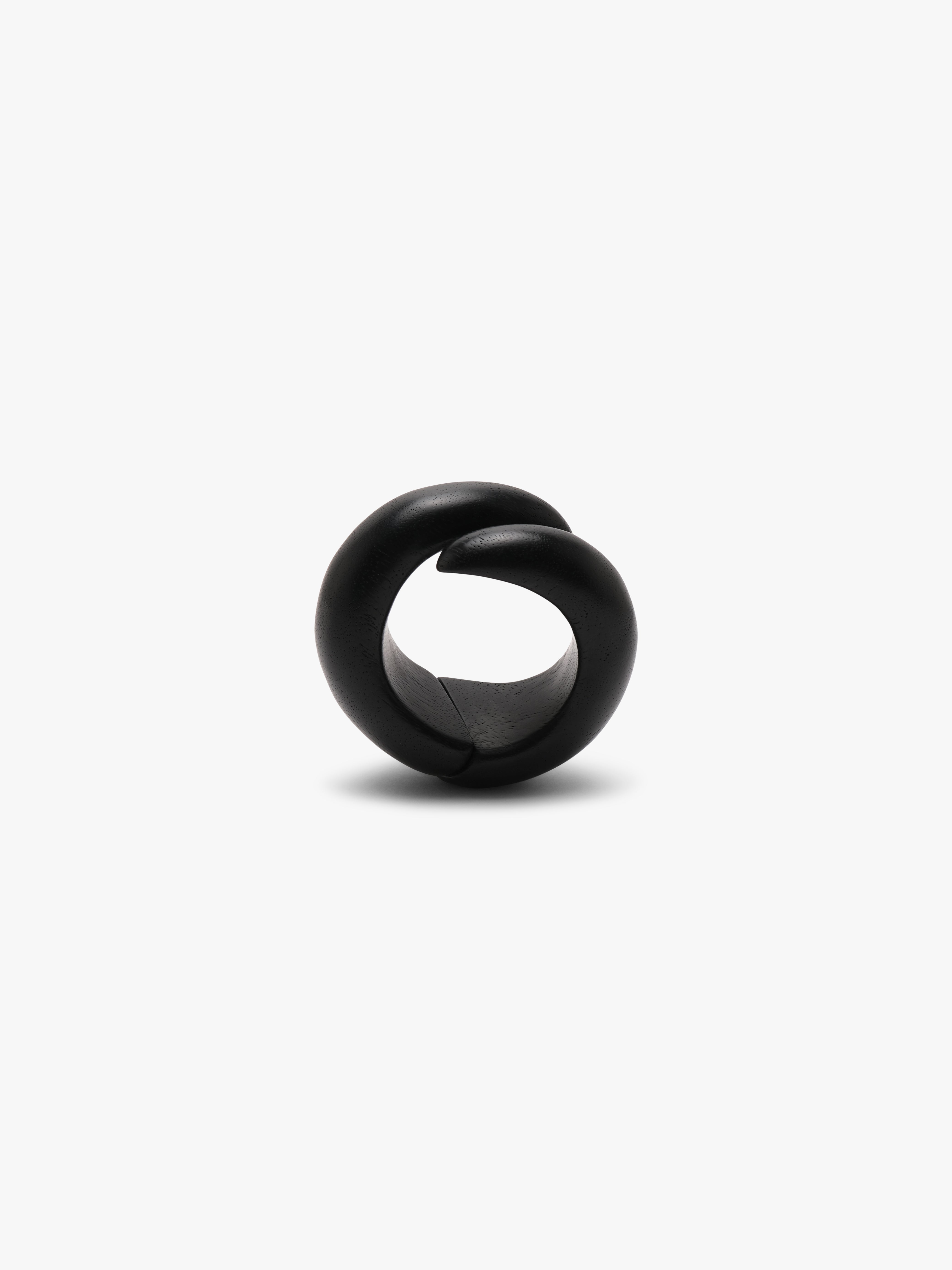 Ashari bracelet: black acacia