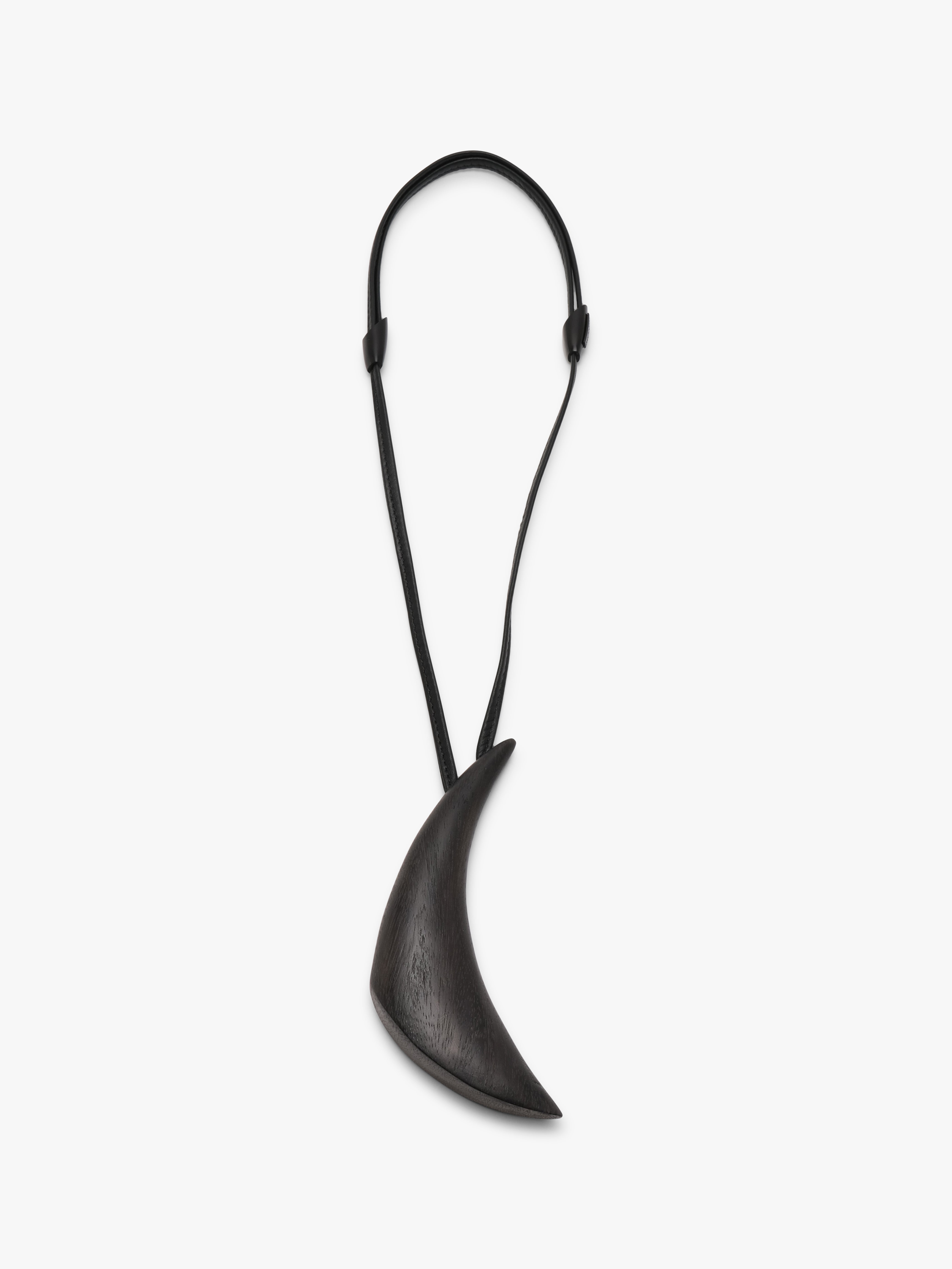 Suma pendant: black acacia, leather