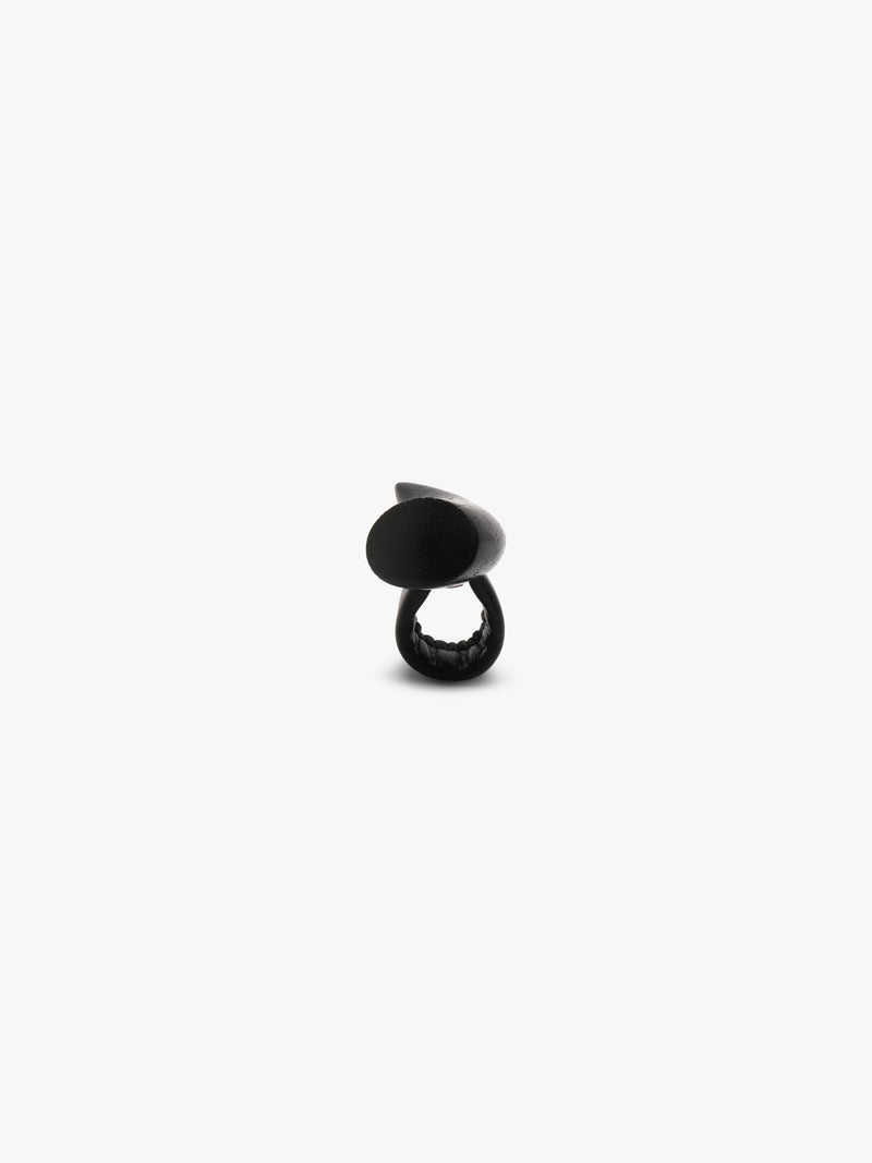 Aru ring: black acacia, leather