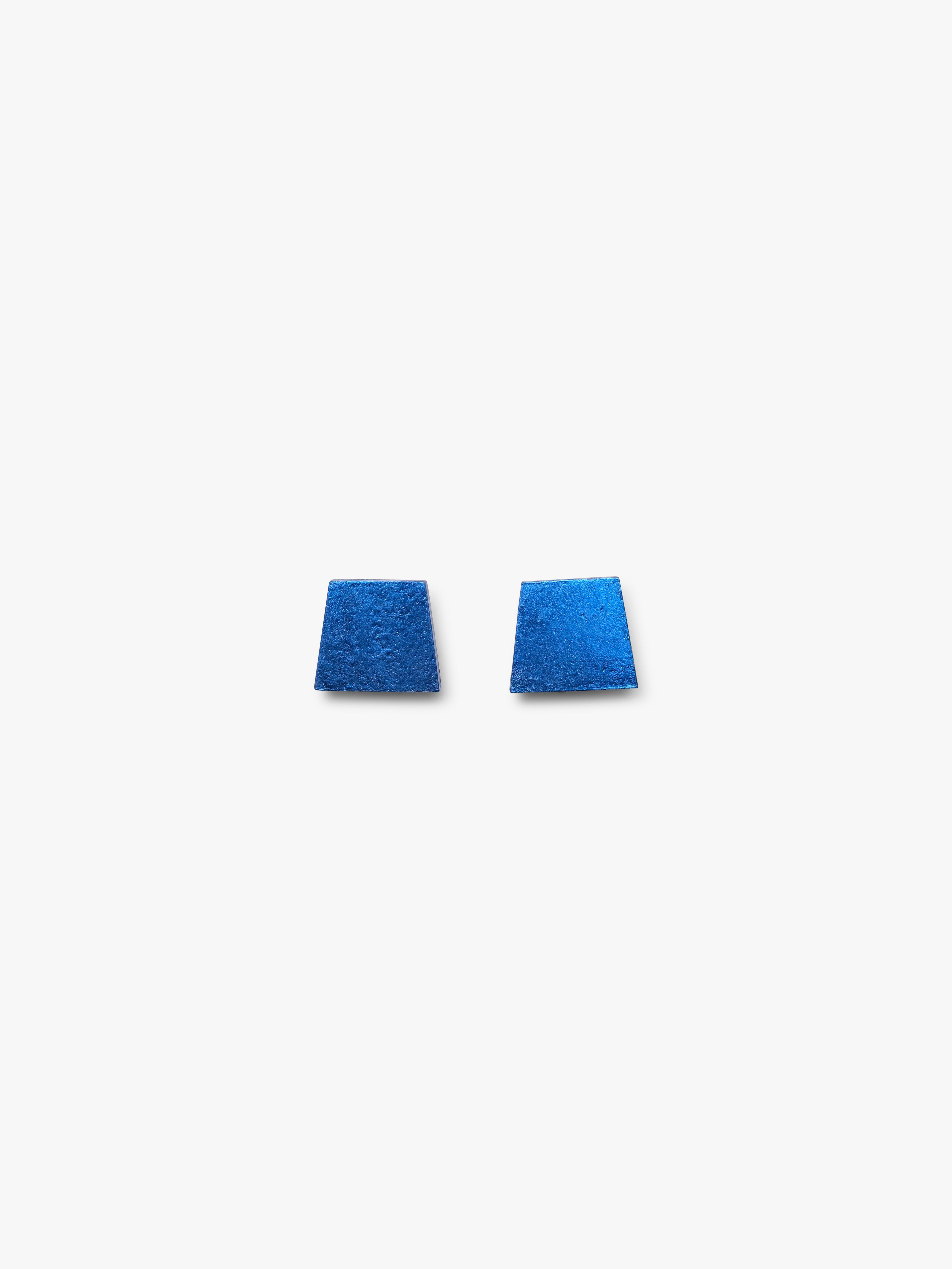Zuke earrings: acacia, blue foil