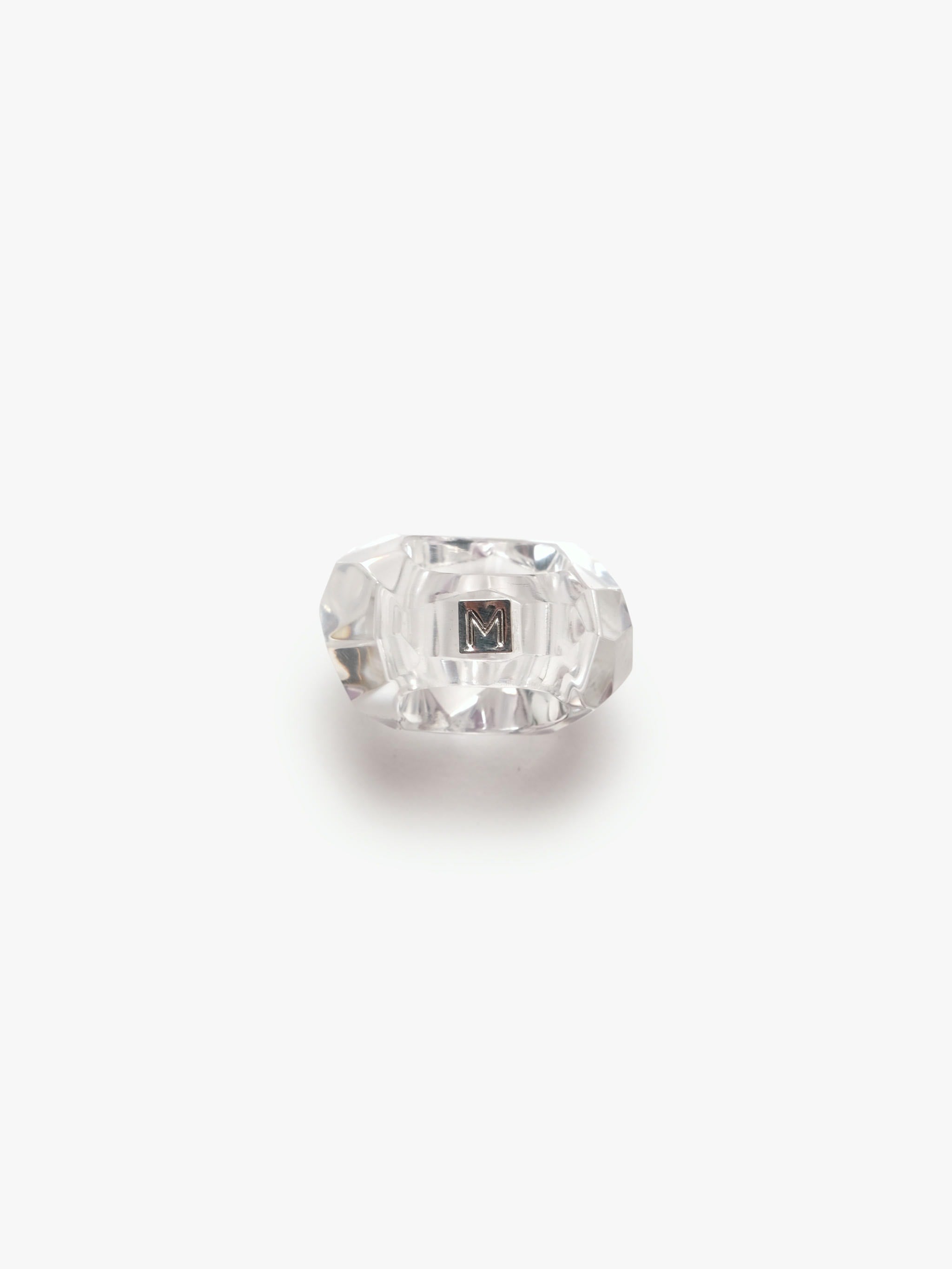 Uri ring: acrylic