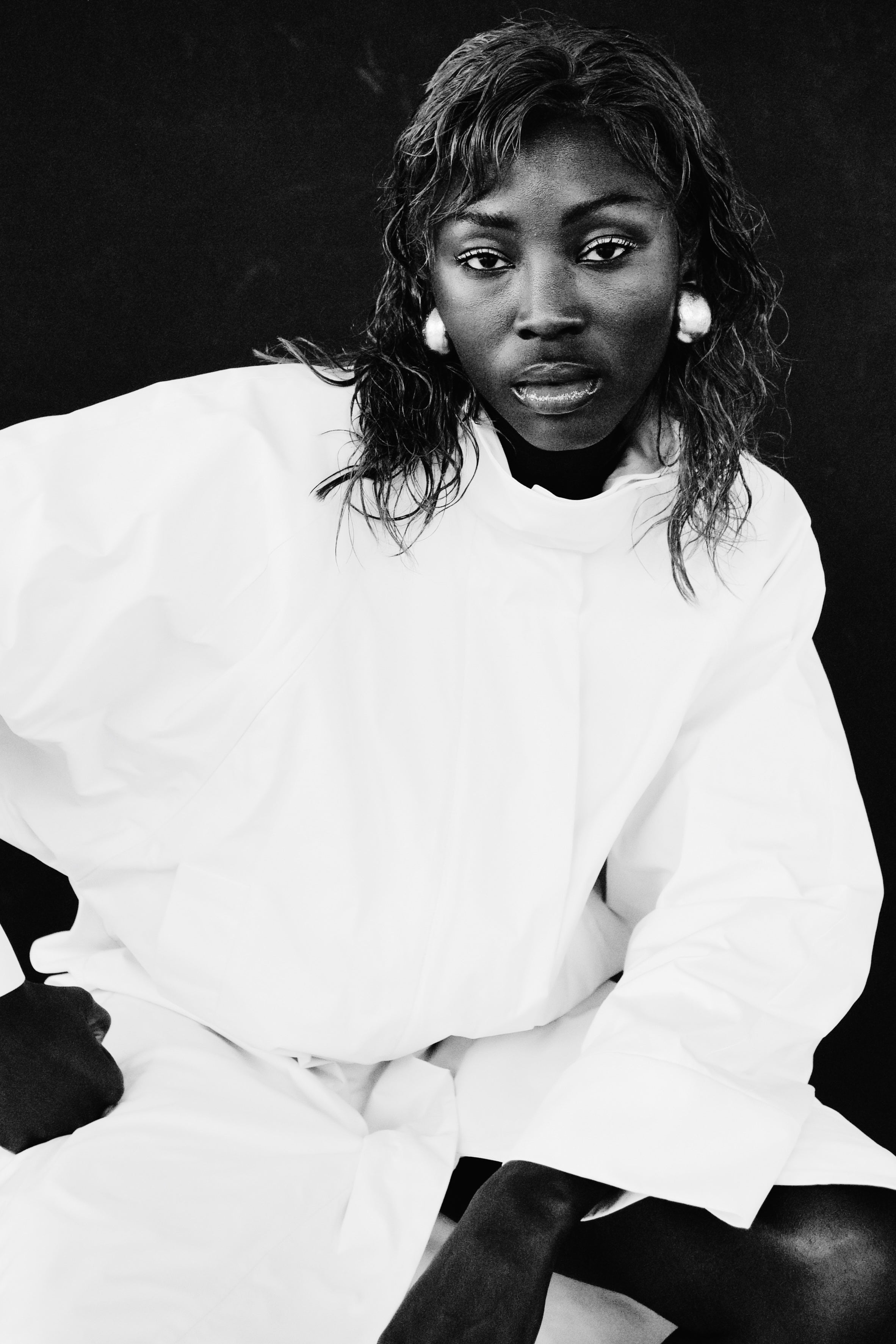 Corda earrings: acacia, dark silverfoil