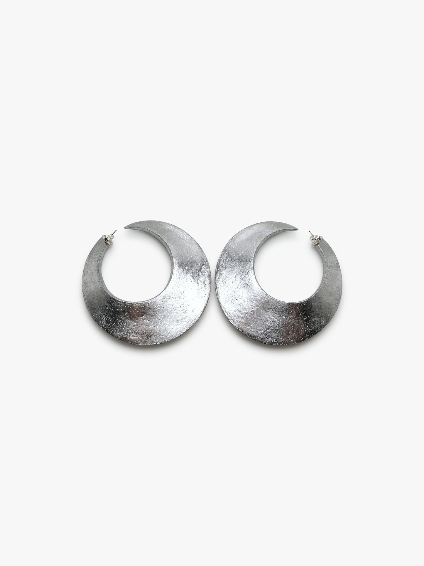 Eclipse stud earring: acacia, silverfoil