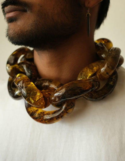 Necklace: amber chain