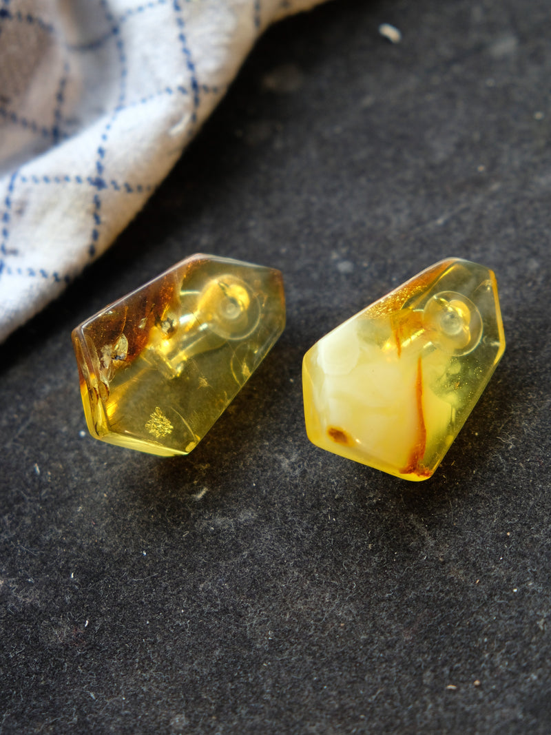 Earrings: amber