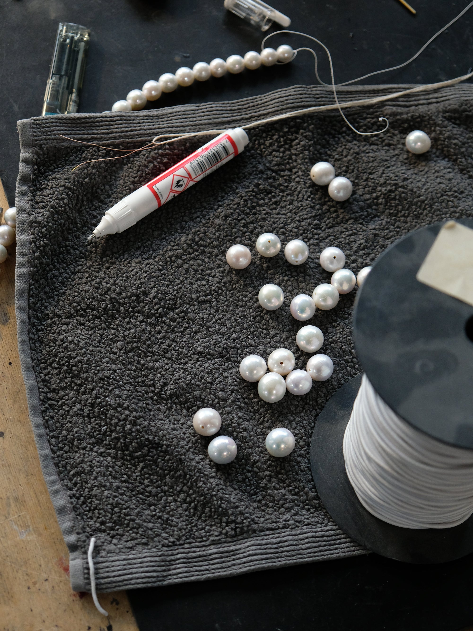 Necklace: freshwater pearls, baroque pearl, ebony