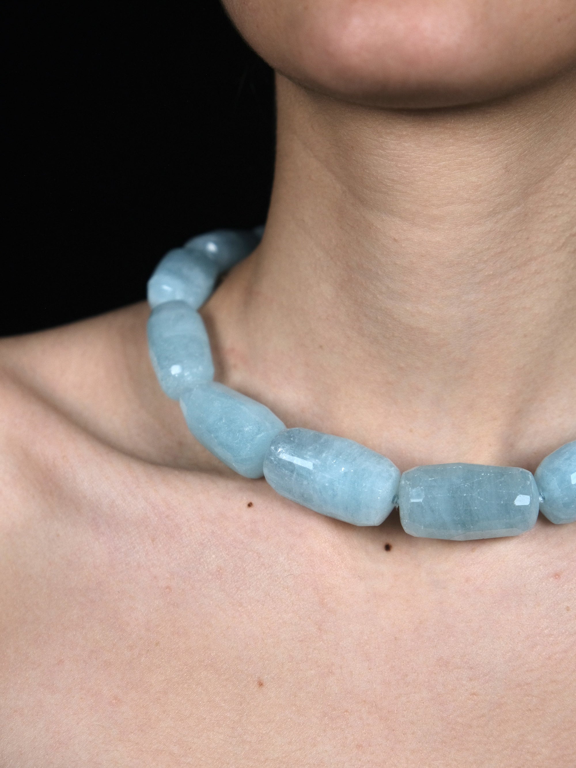 Necklace: aquamarine, horn