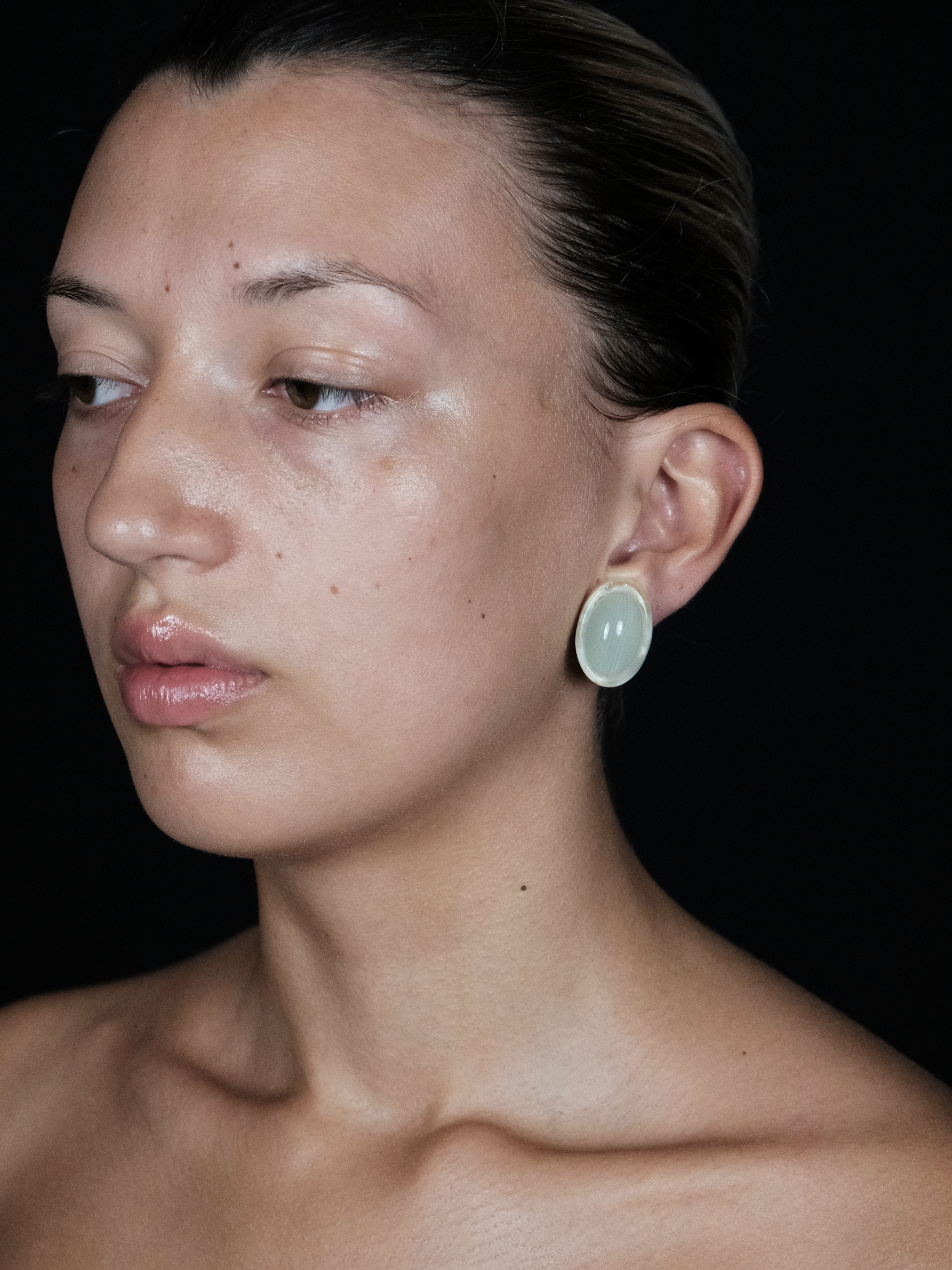 Earrings: agate, amber