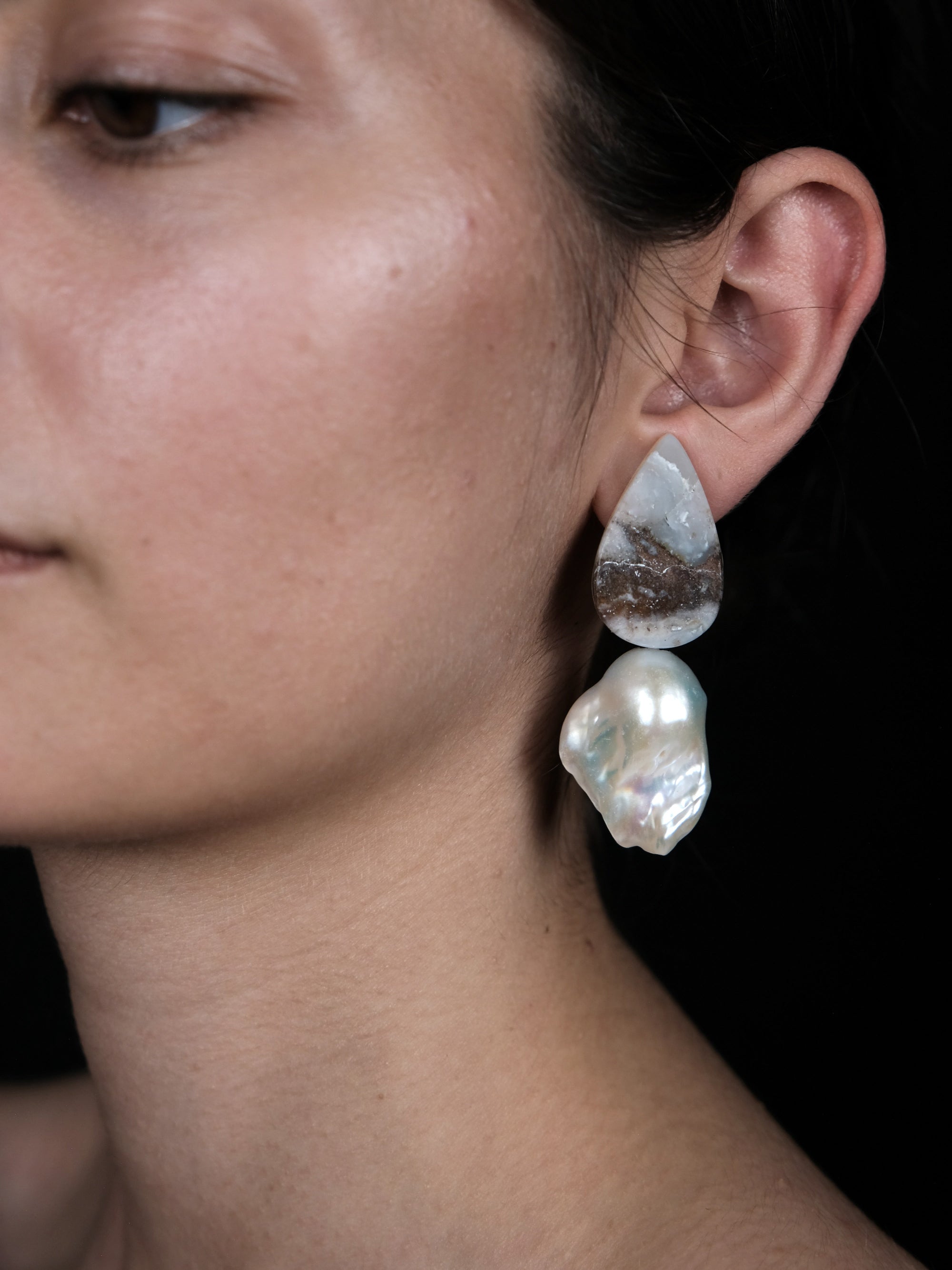 Earrings: chalcedony, baroque pearl, oak