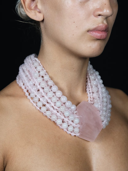 Necklace: rosequartz