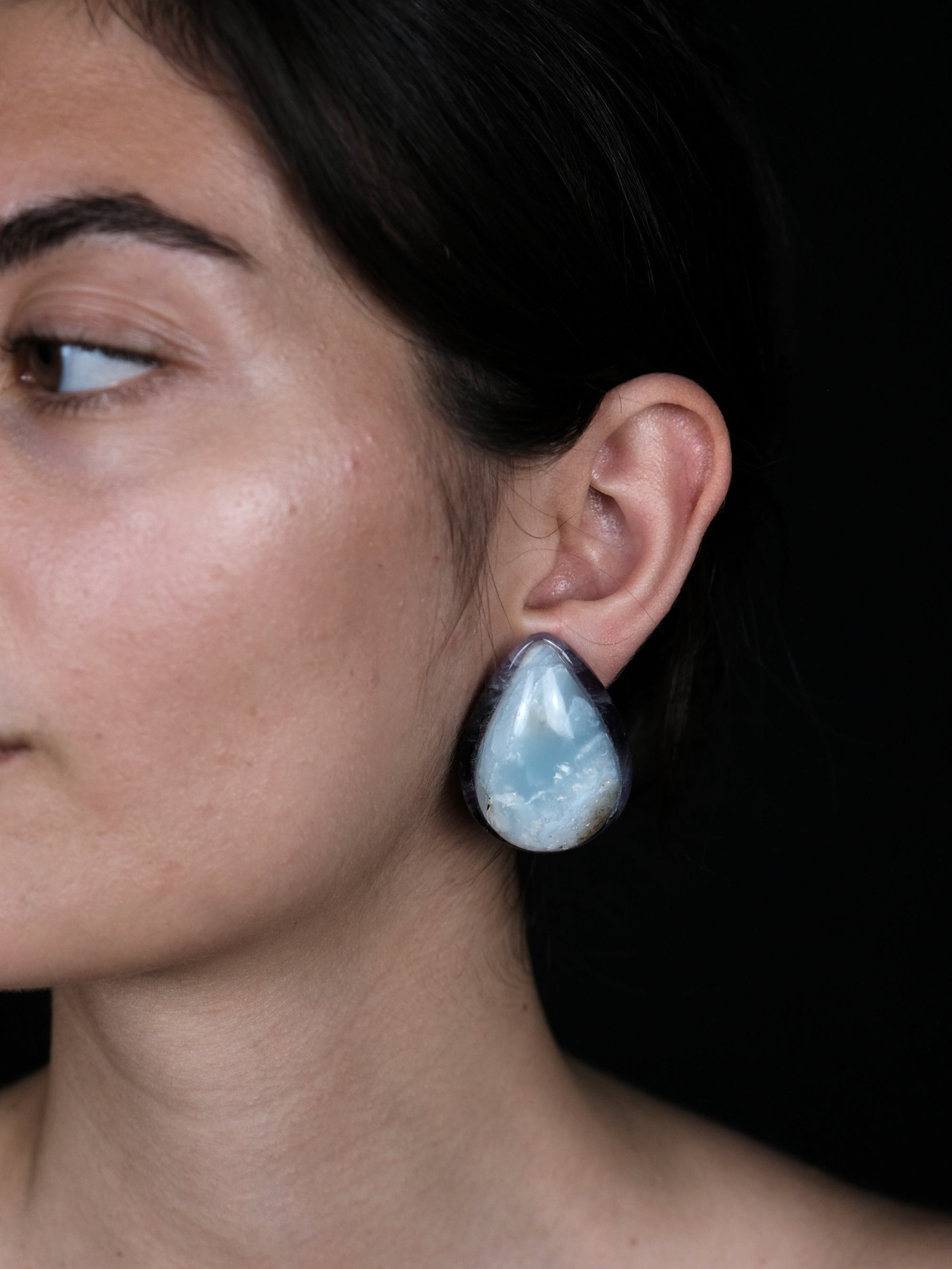 Earrings: aquamarine, amethyst