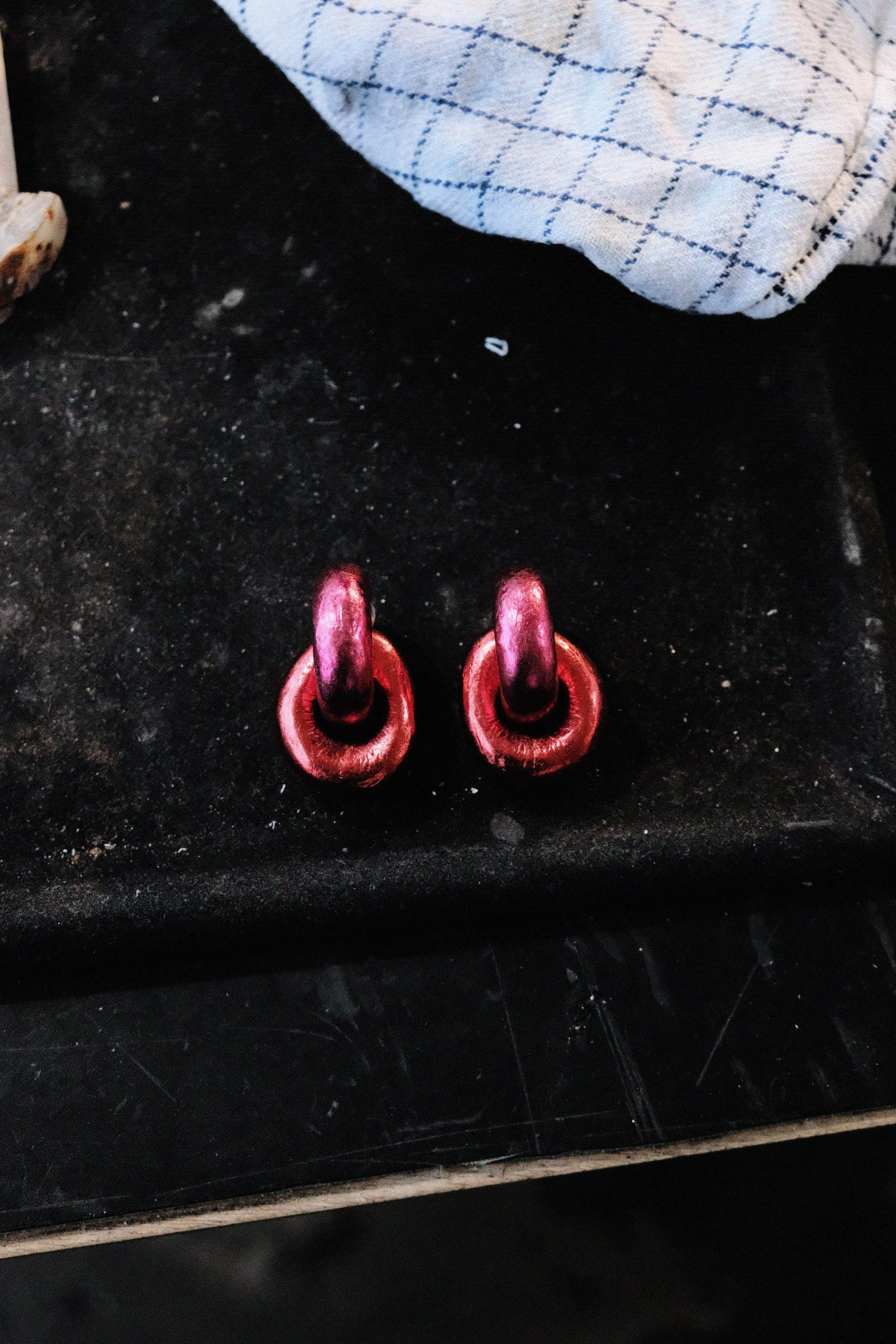 Astra earrings: red foil, acacia
